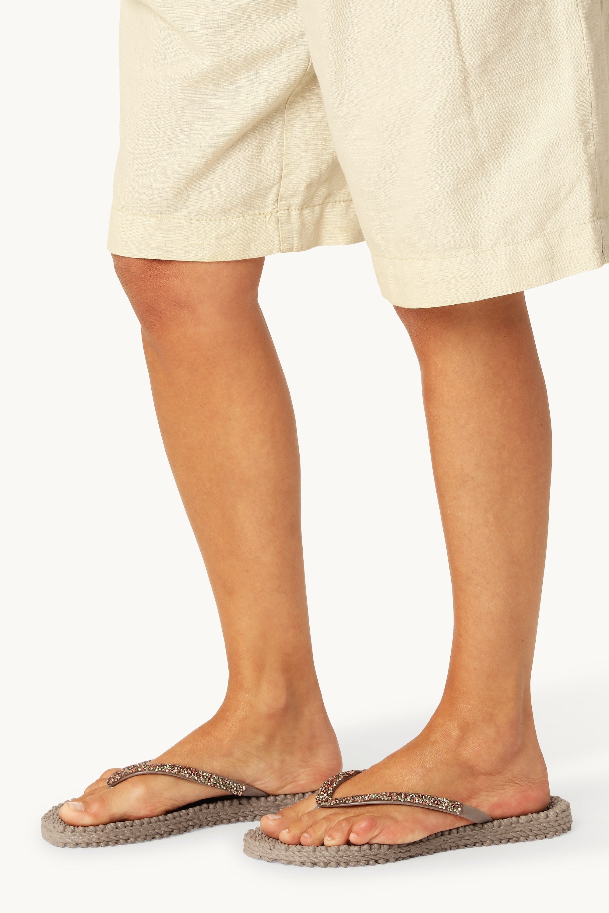 Flip Flops with Rhinestones - Atmosphere