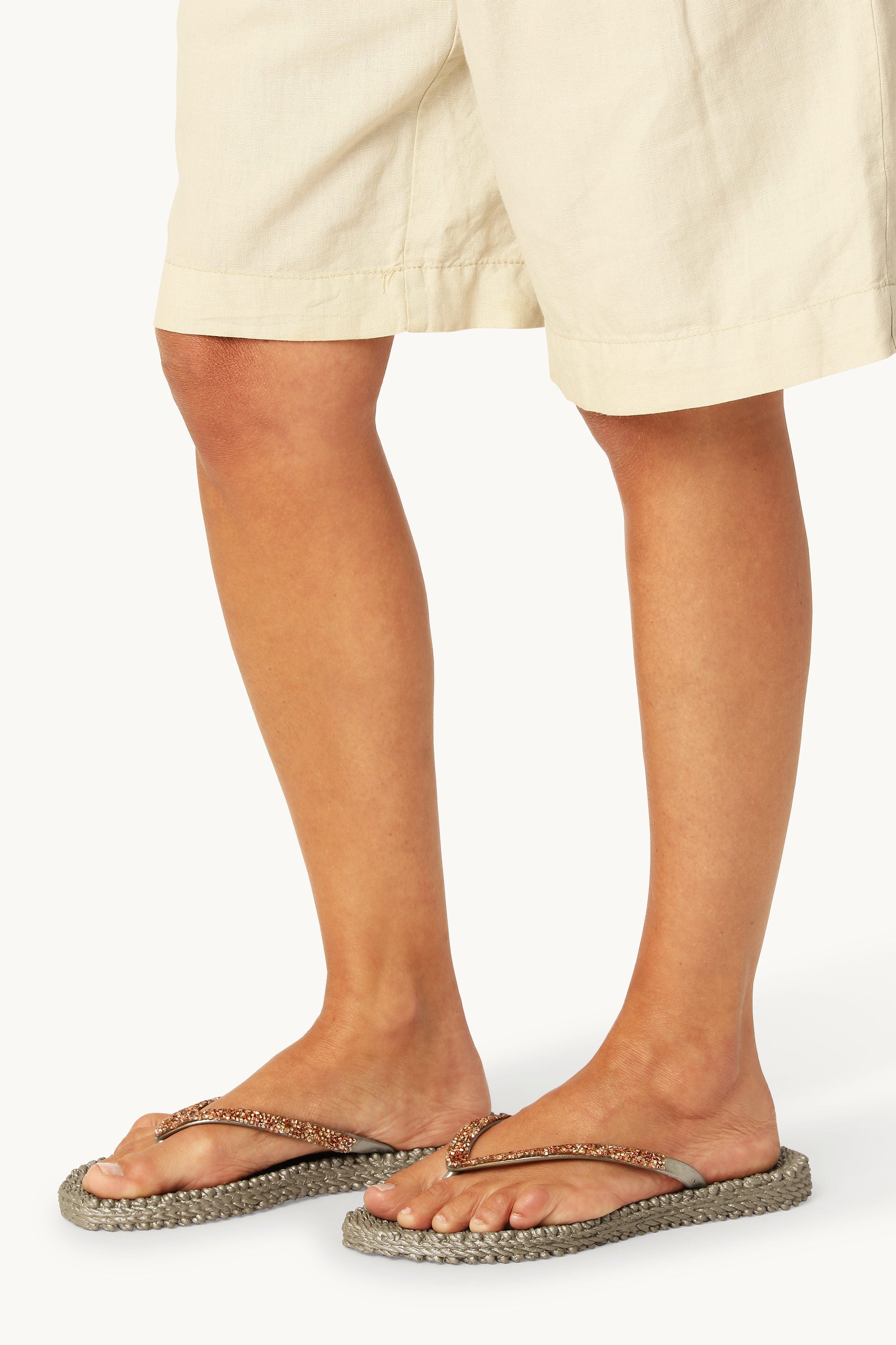 Flip Flops with Rhinestones - Platin