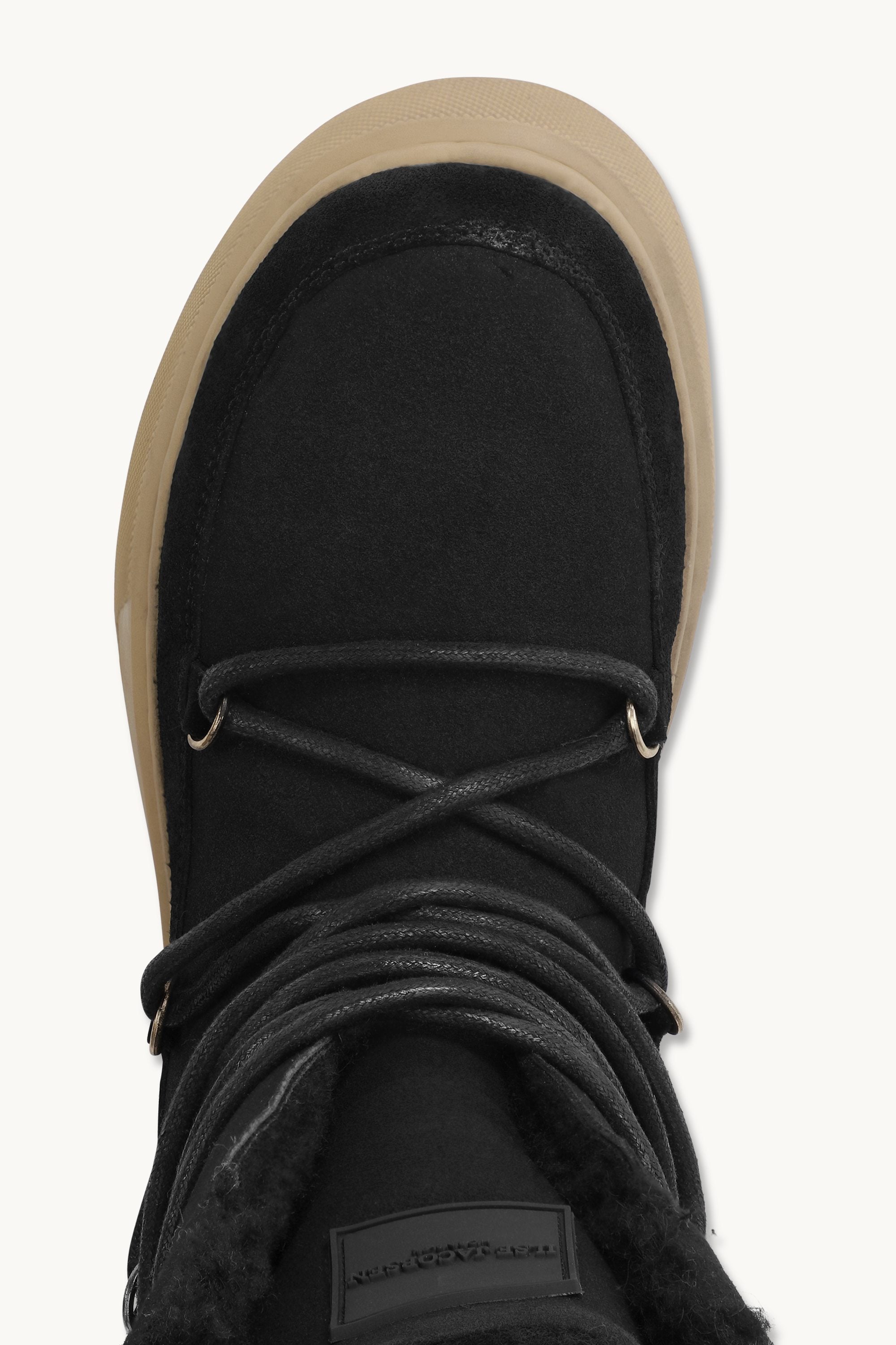 Winter Boot with Laces - Black Natural