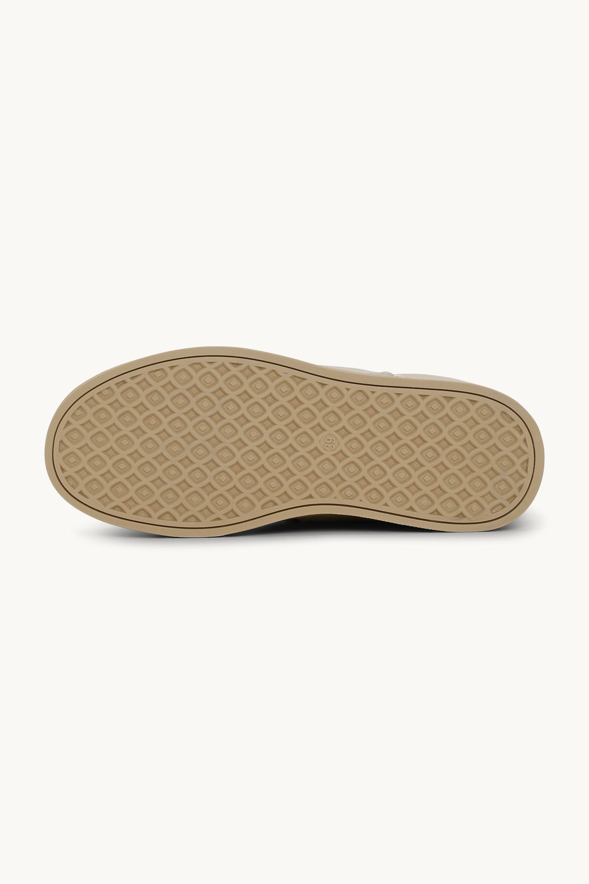 Winter Boot with Laces - Atmosphere Natural