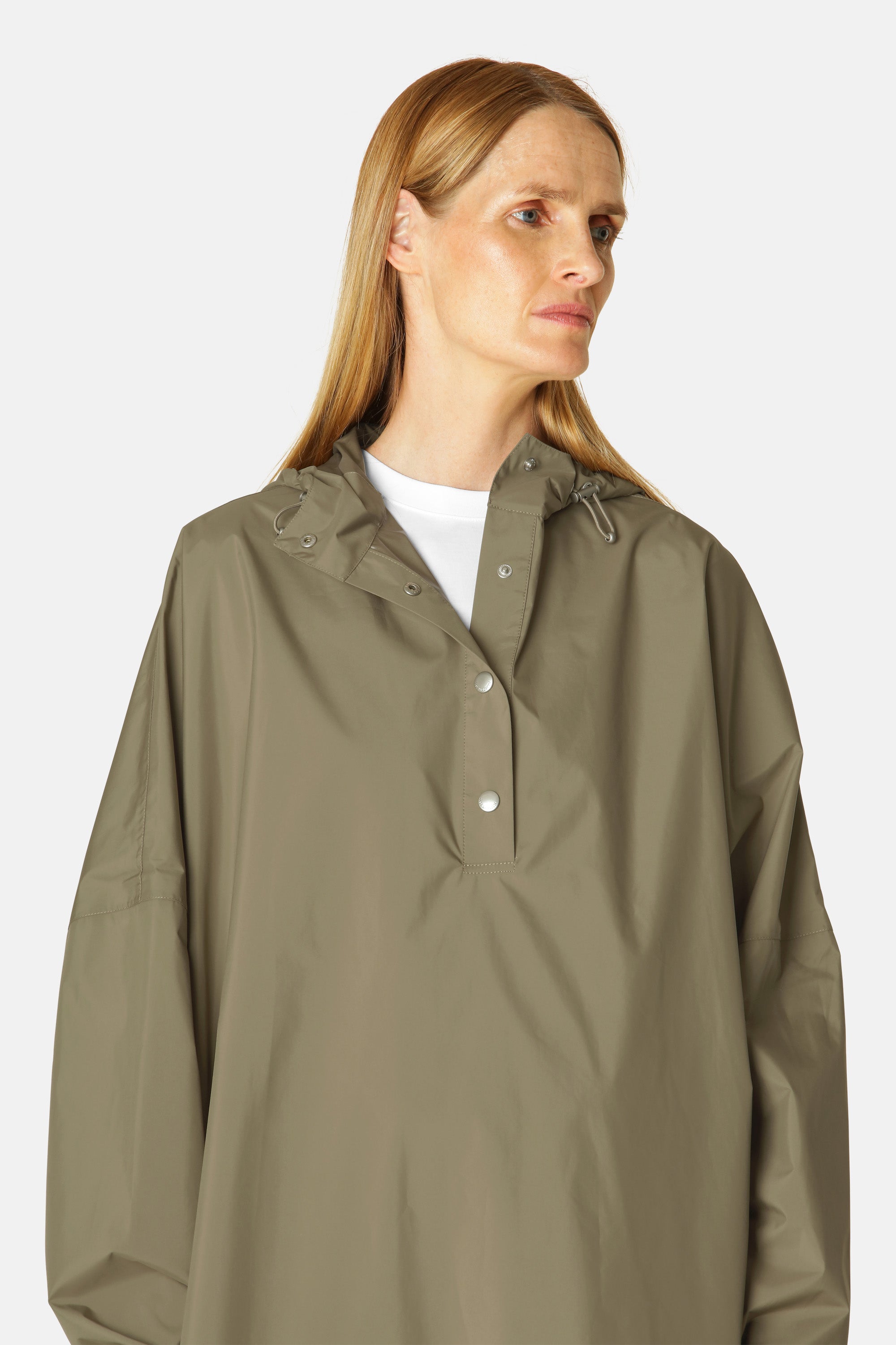 Ilse Jacobsen Hornbæk Rain Poncho w. Sleeves Poncho 496 Covert Green