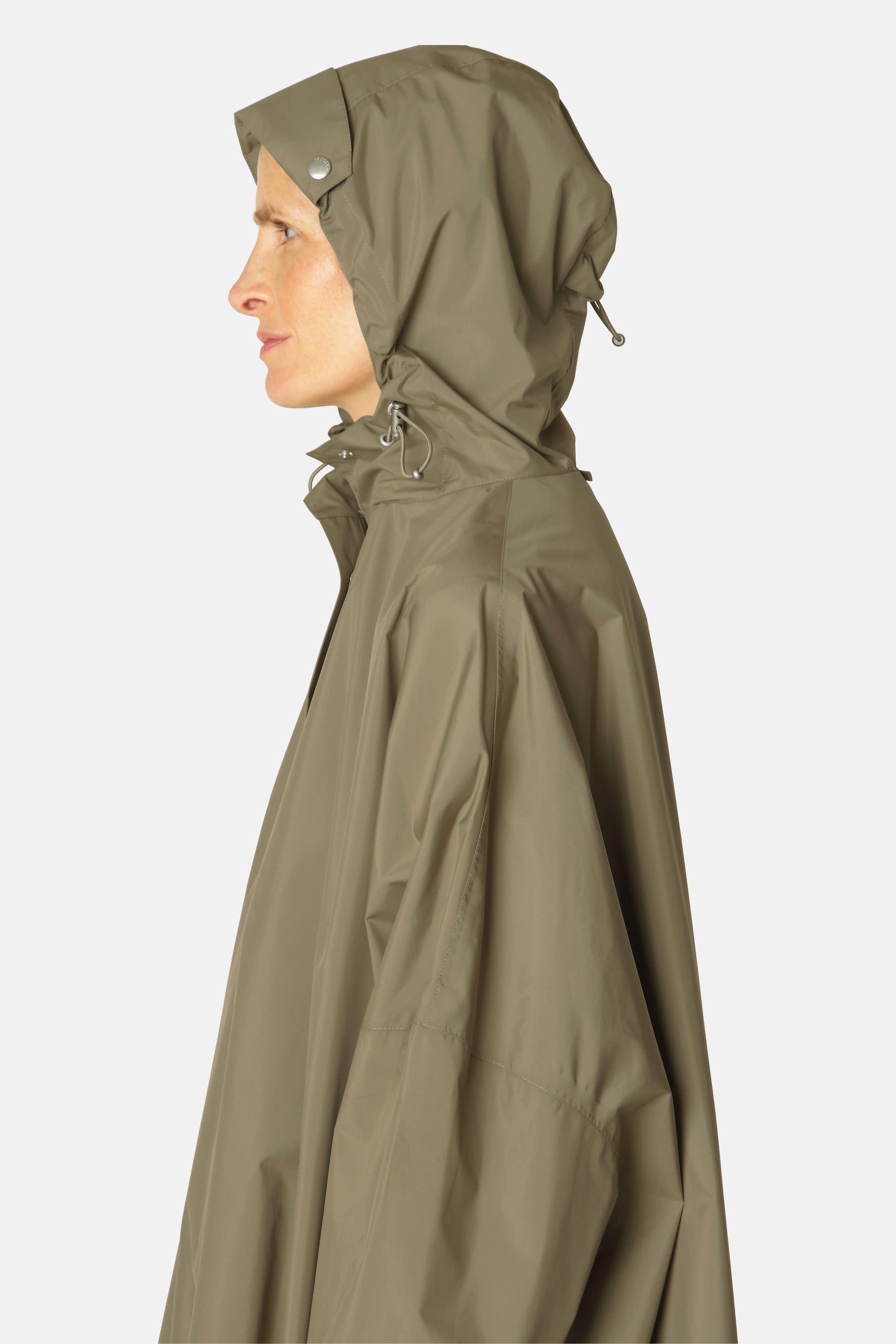 Ilse Jacobsen Hornbæk Rain Poncho w. Sleeves Poncho 496 Covert Green