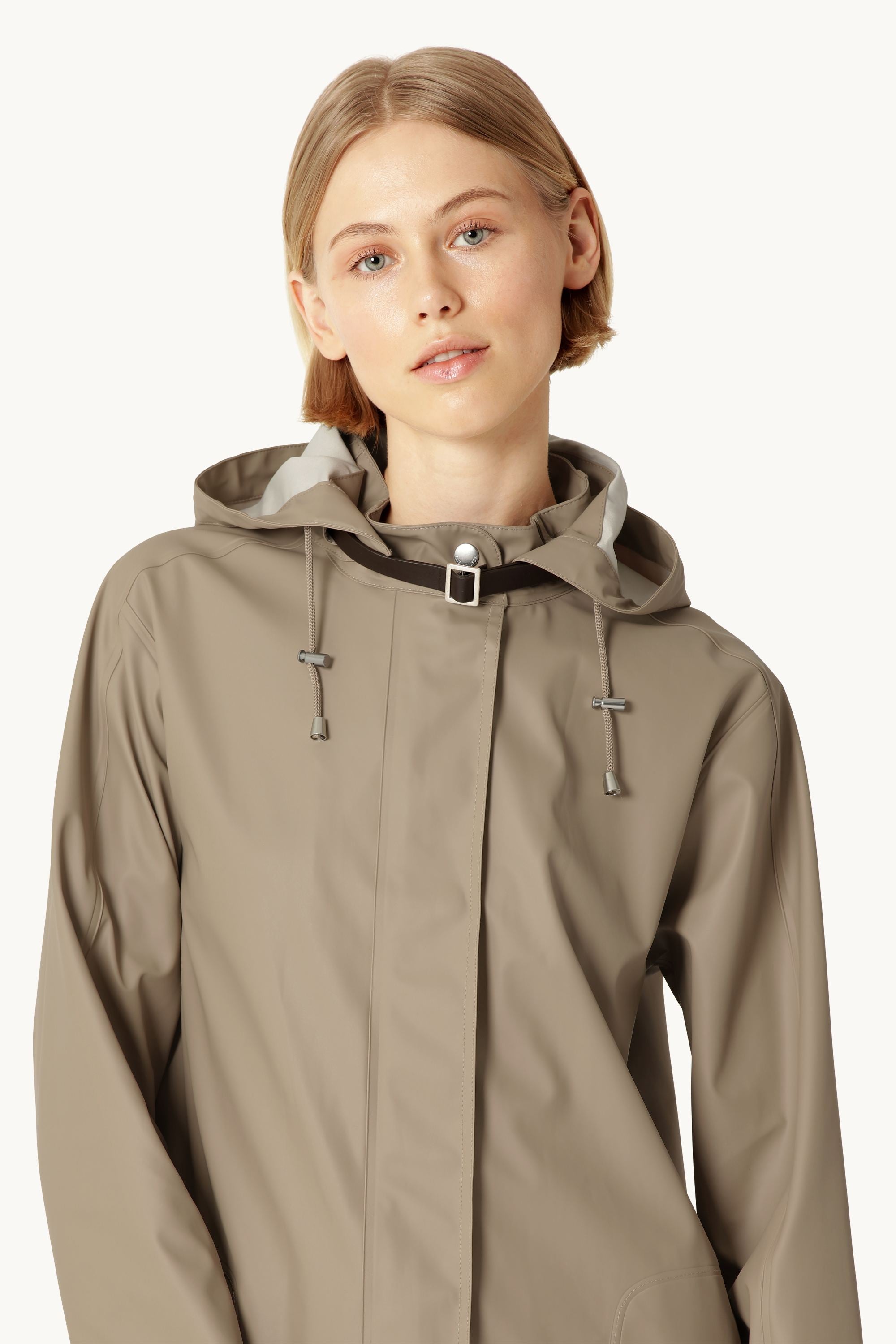 Light Raincoat - Wheat