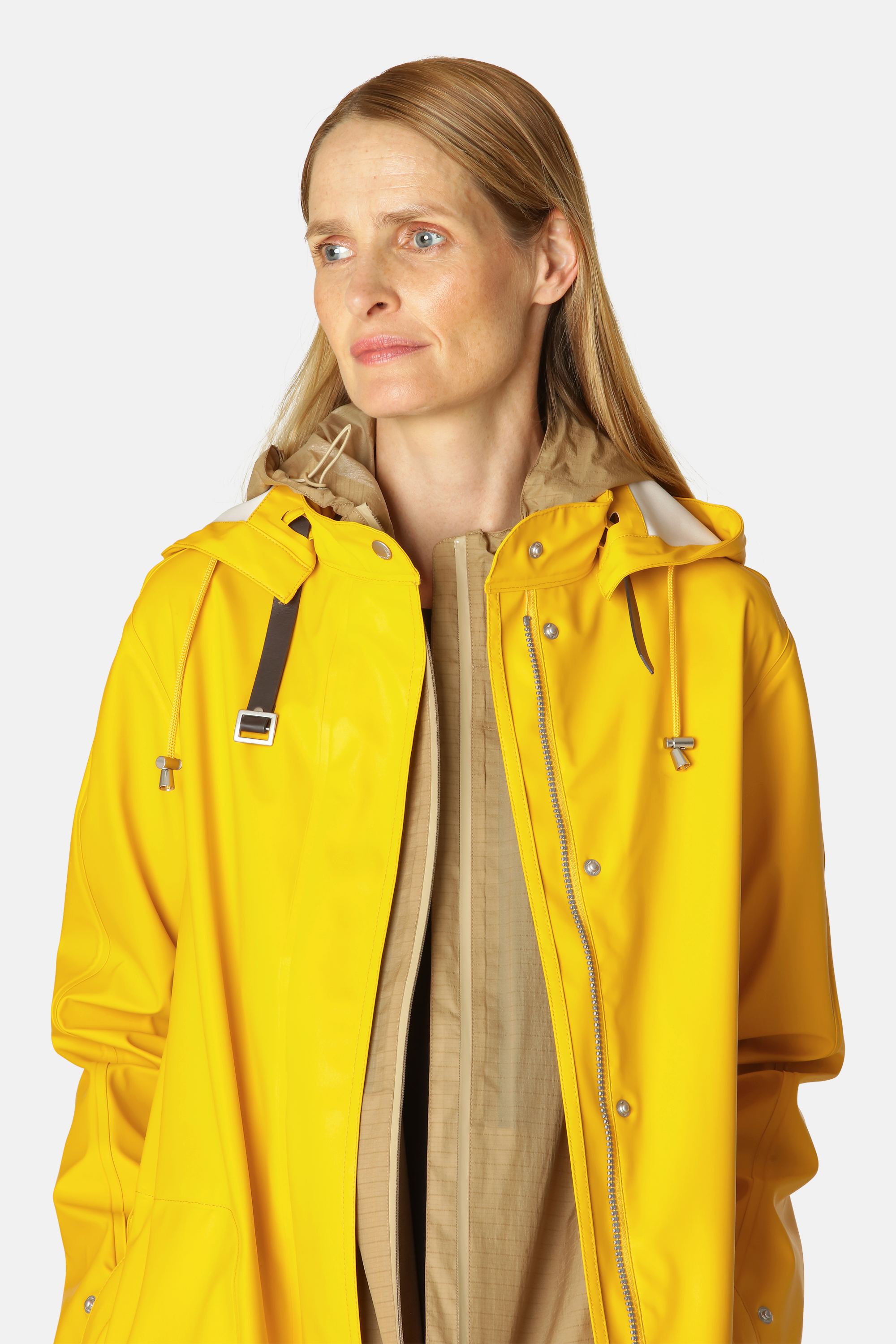 Light Raincoat - Cyber Yellow