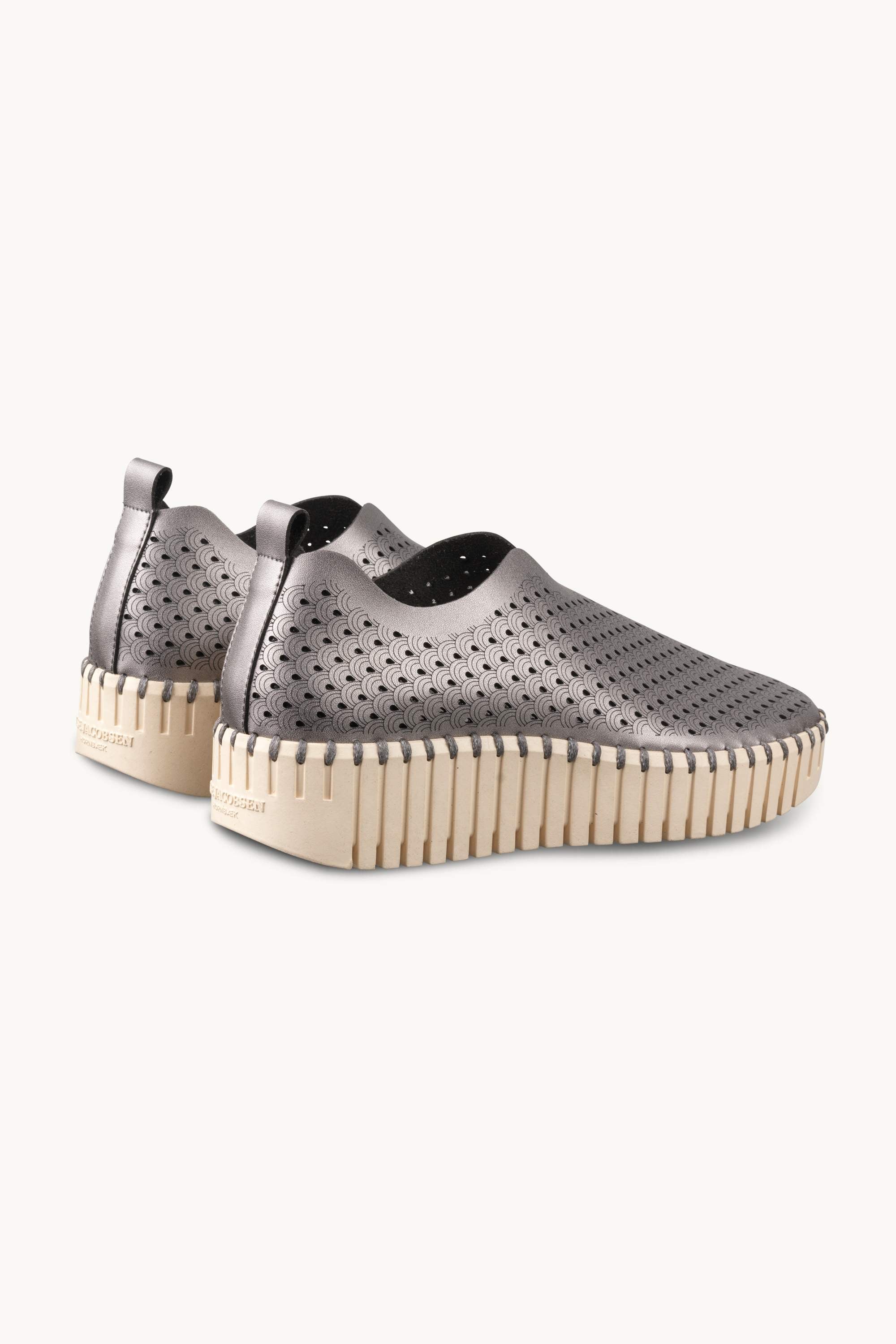 Tulip Slip-On Wedge - Gun Metal Pearled Ivory