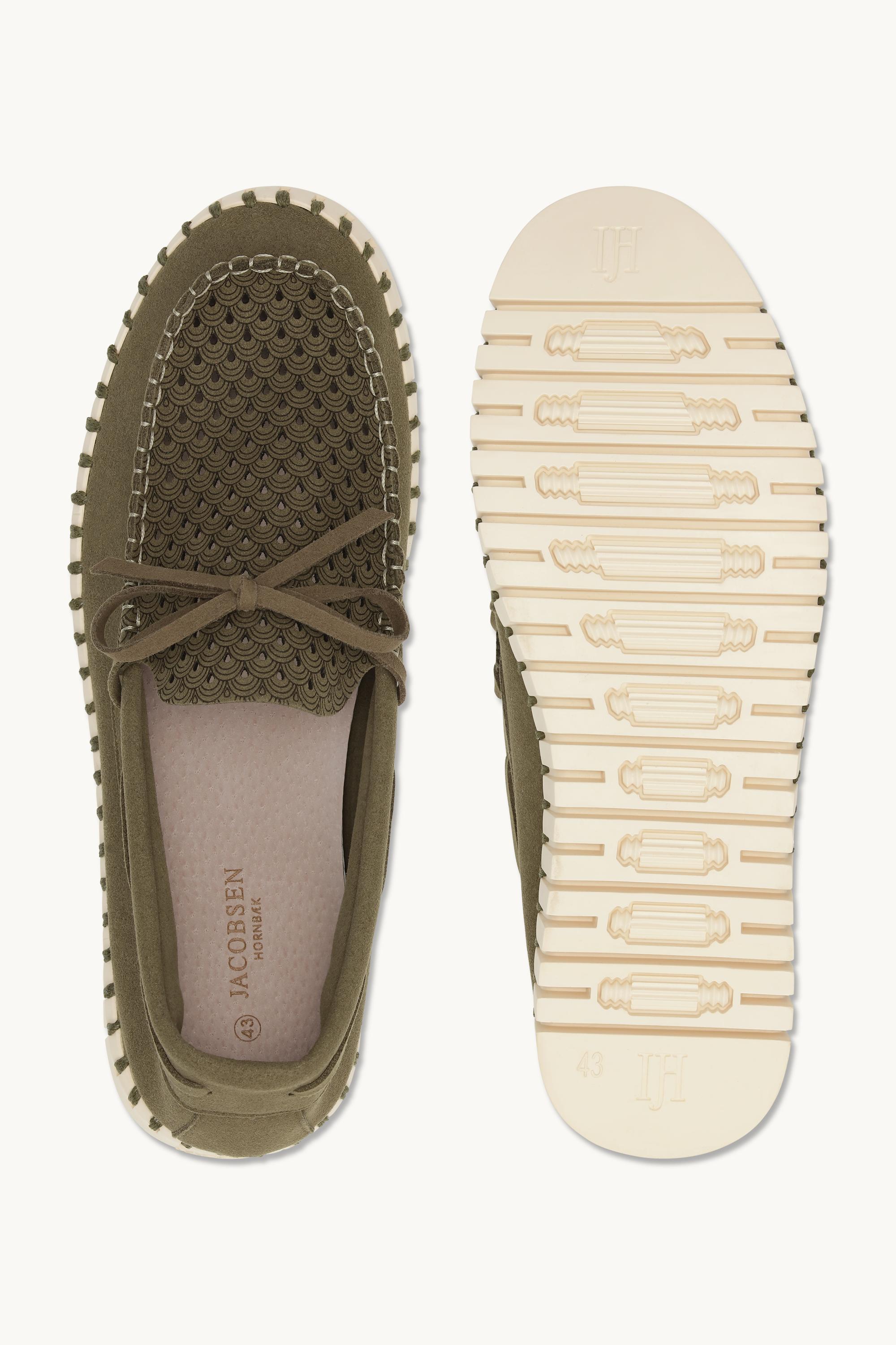 Tulip Sailor Shoe for Men - Deep Olive Pearled Ivory