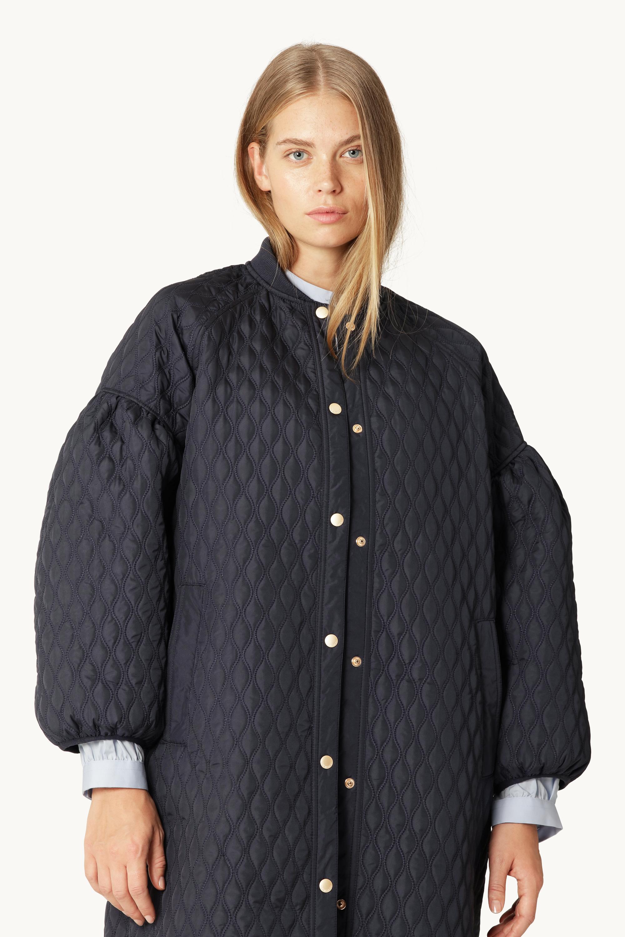 『TEN QUILTING JKT 44 NAVY』 Long Quilt Jacket - Dark Indigo