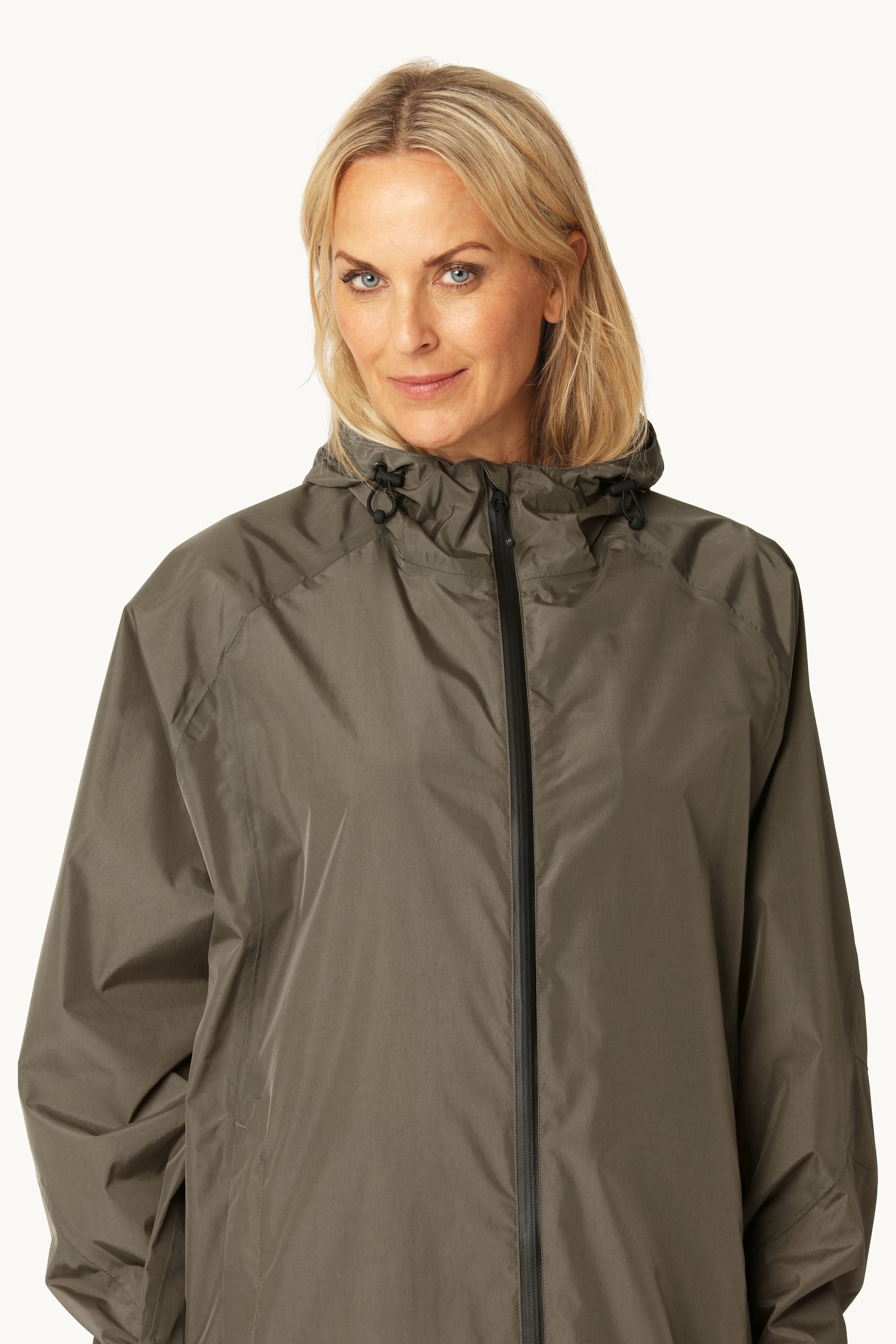 Raincoat - Tarmac