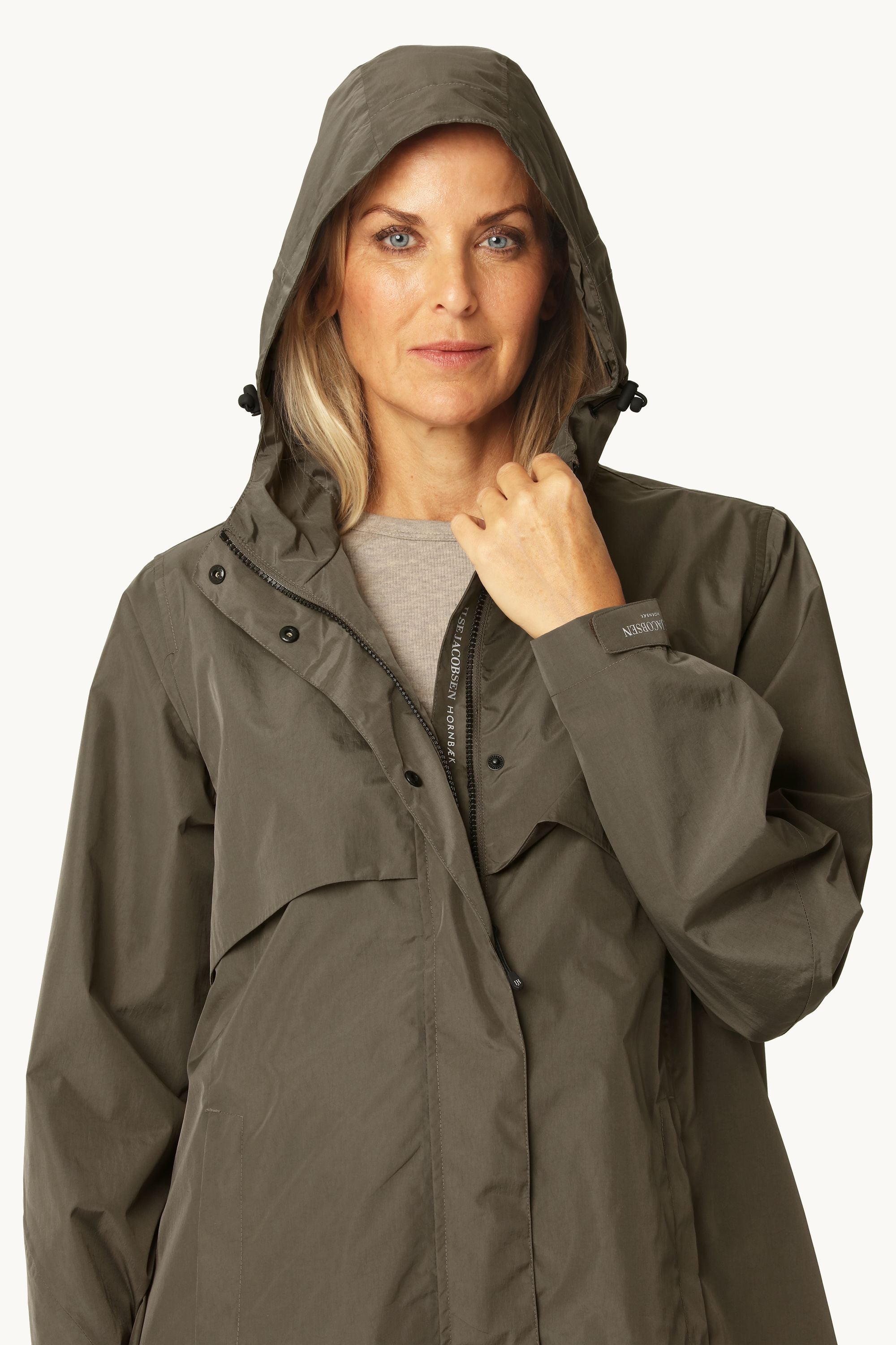Raincoat - Tarmac
