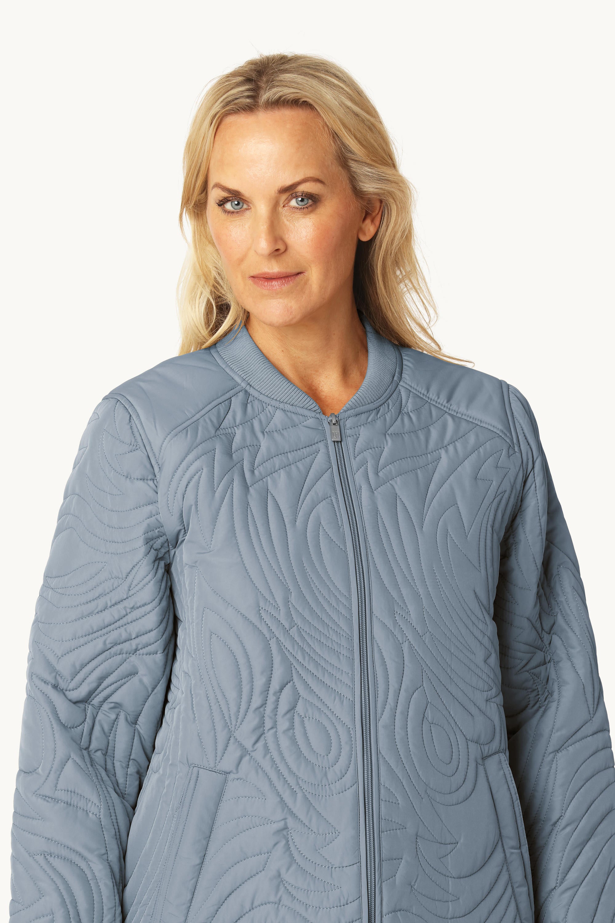 Short Quilt Jacket - Grey Blue