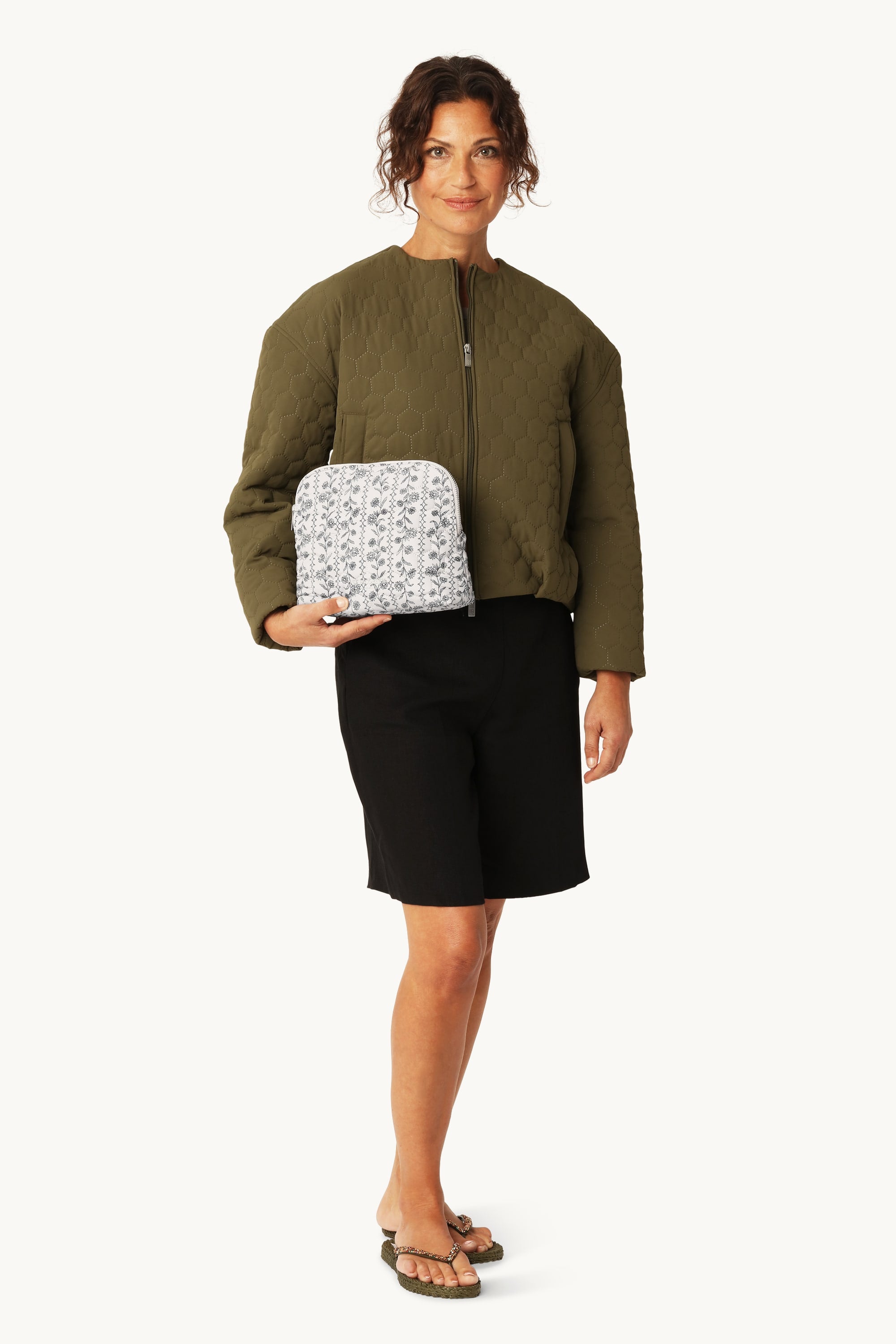 Makeup Pouch - White Wildflower