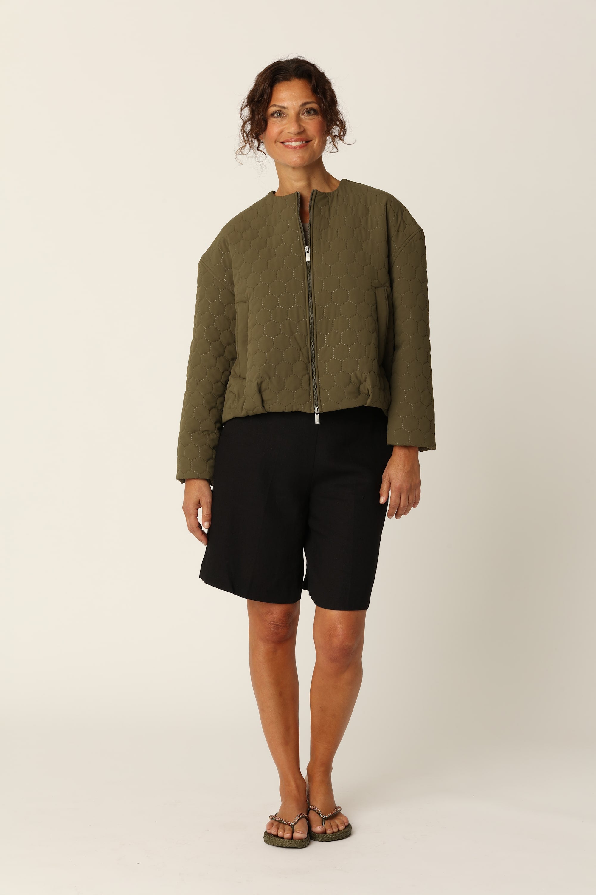 Short Quilted Jacket - Olive Night