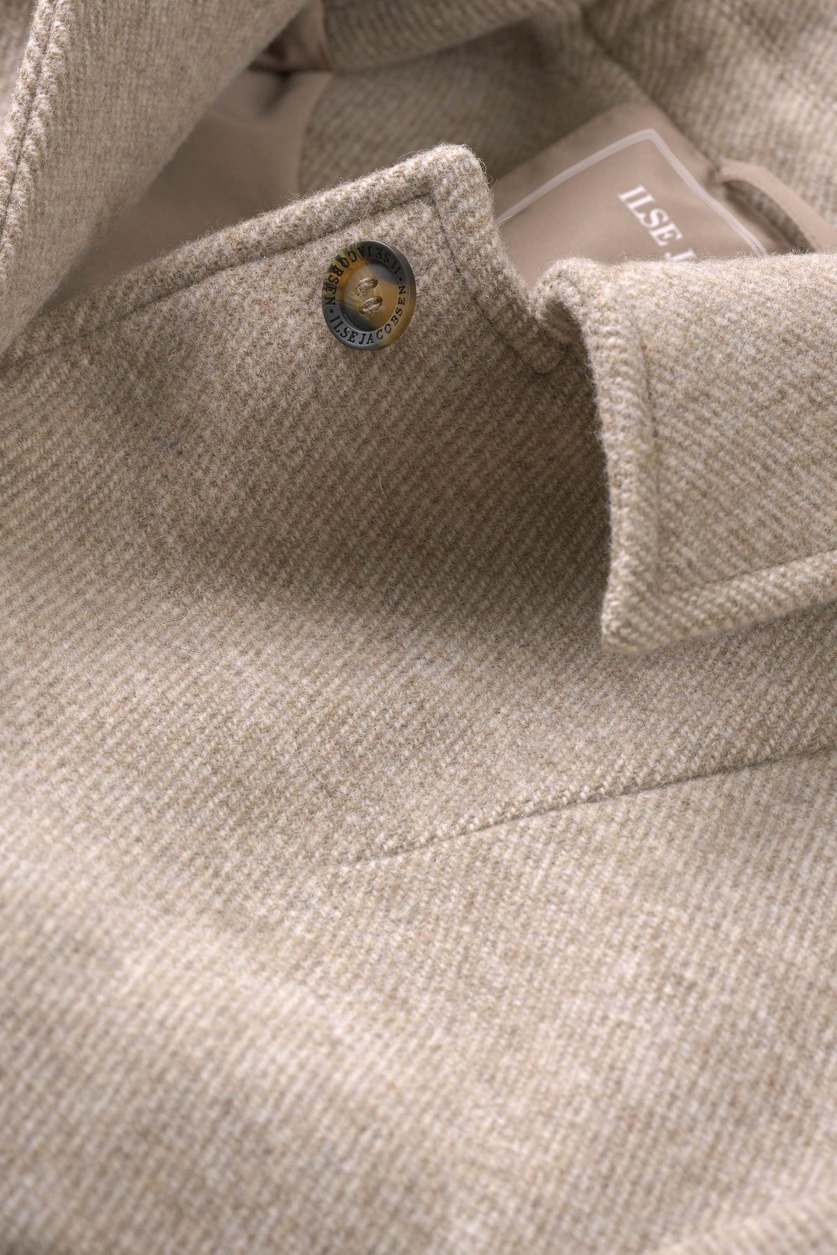 Short Buttoned Jacket - Greige