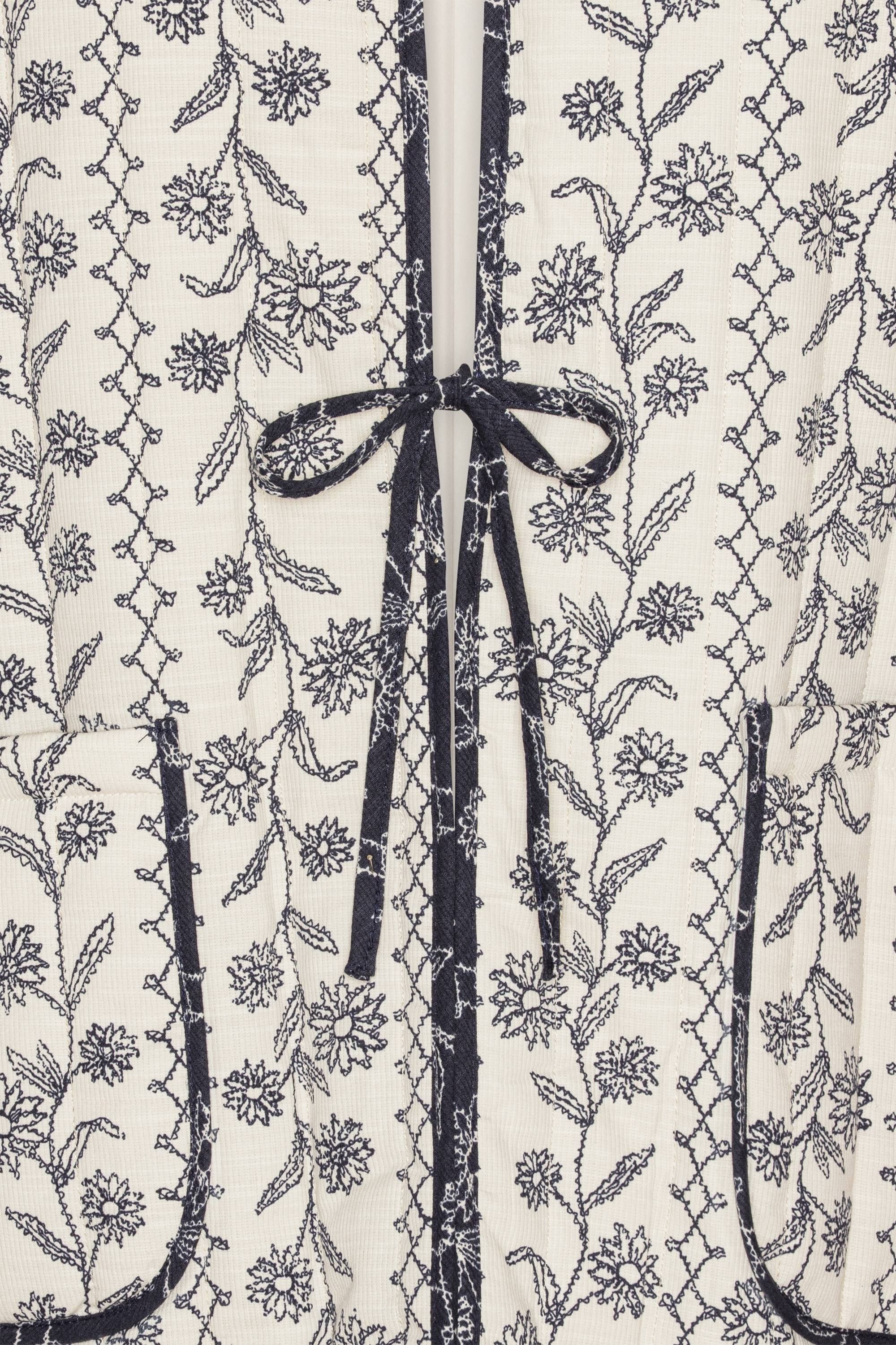 Padded Jacket - White Wildflower