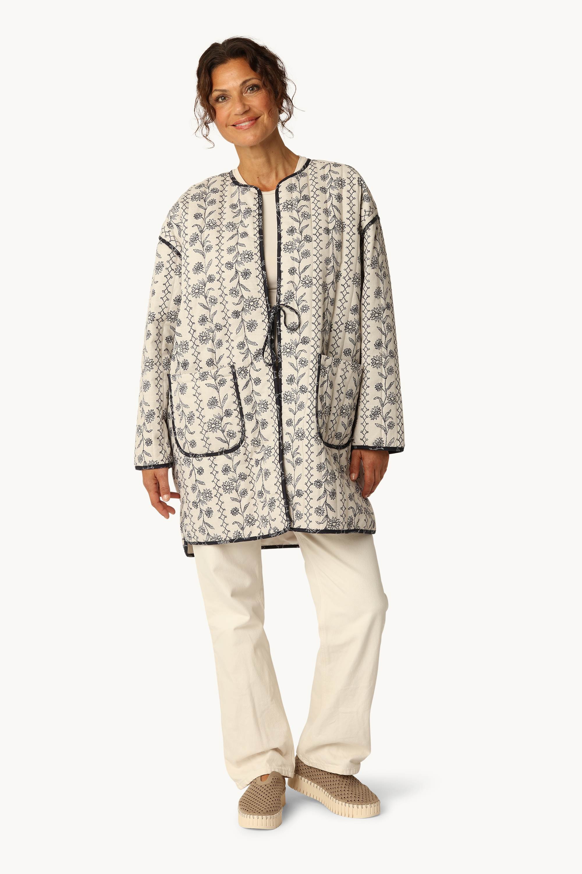 Padded Jacket - White Wildflower