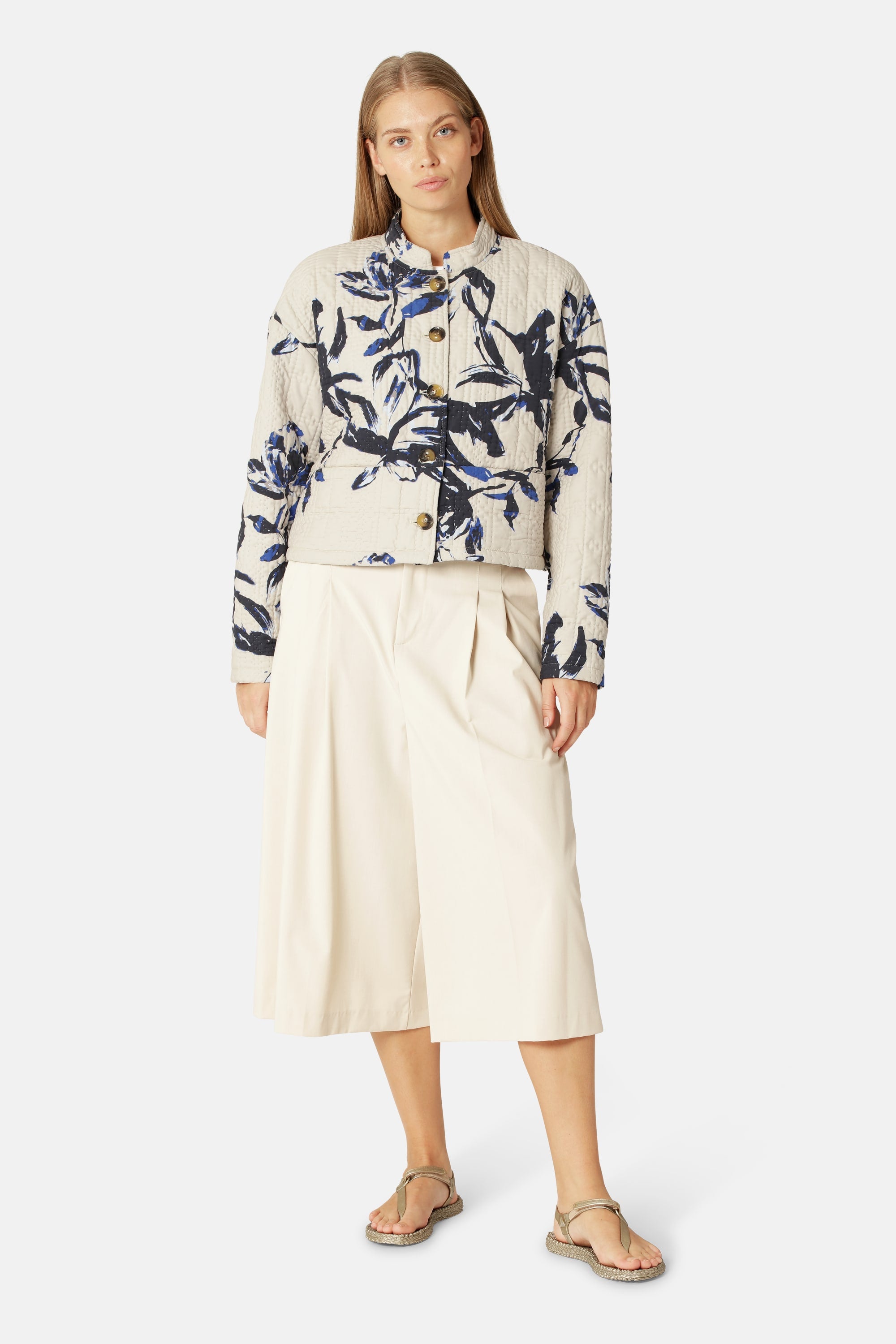 Short Quilt Jacket - Beige Artsy Stroke Flower