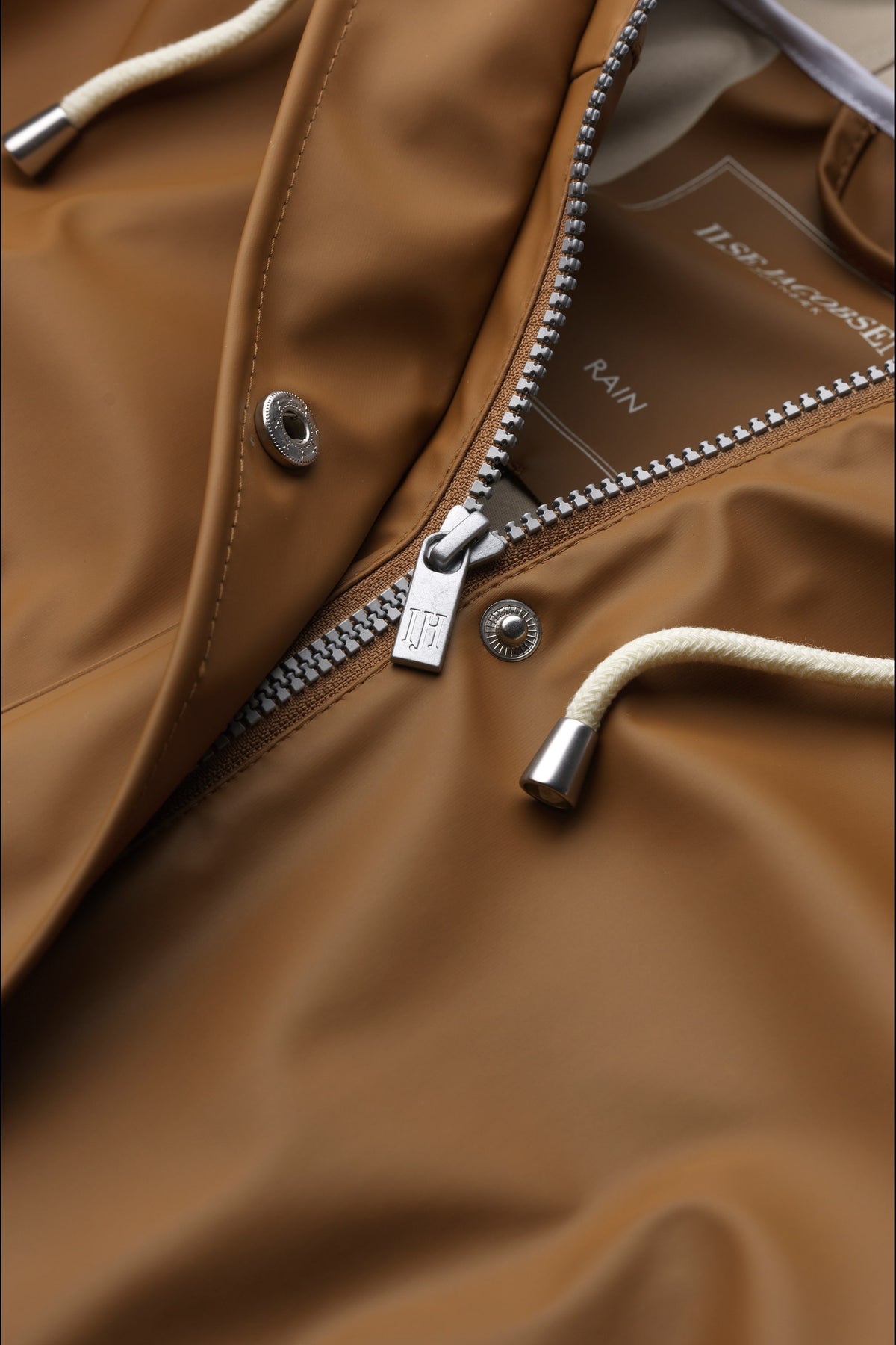 Short Rain Jacket - Toffee