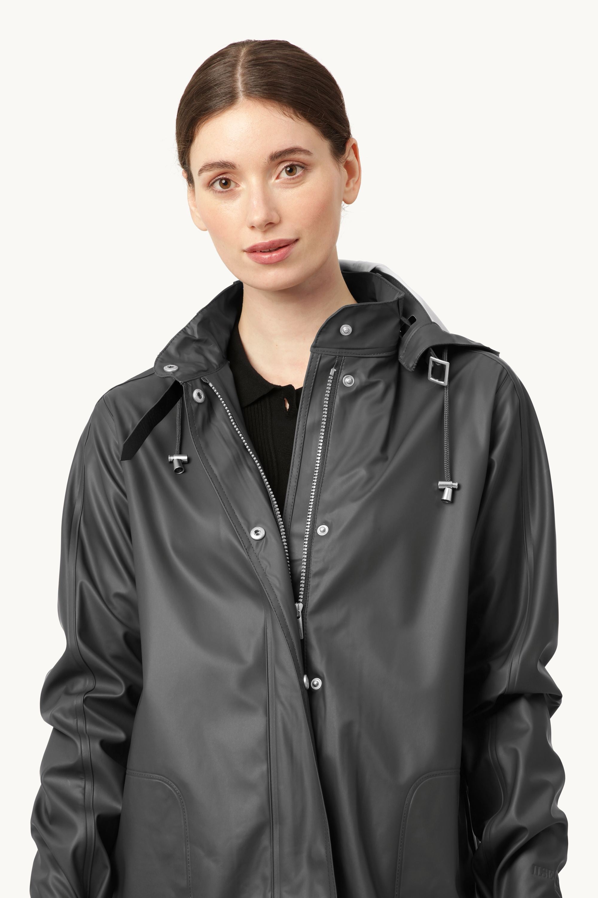 Light Raincoat - Dark Shadow