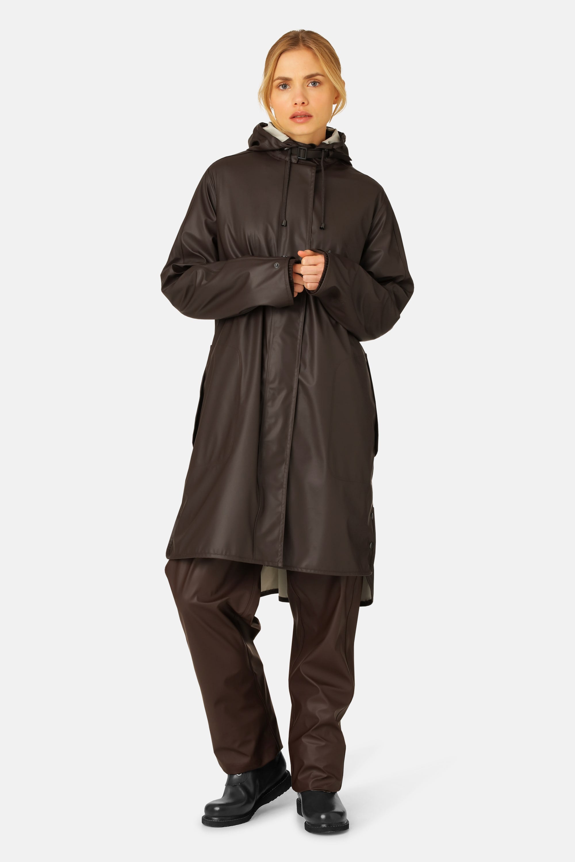 Light Raincoat - Ganache