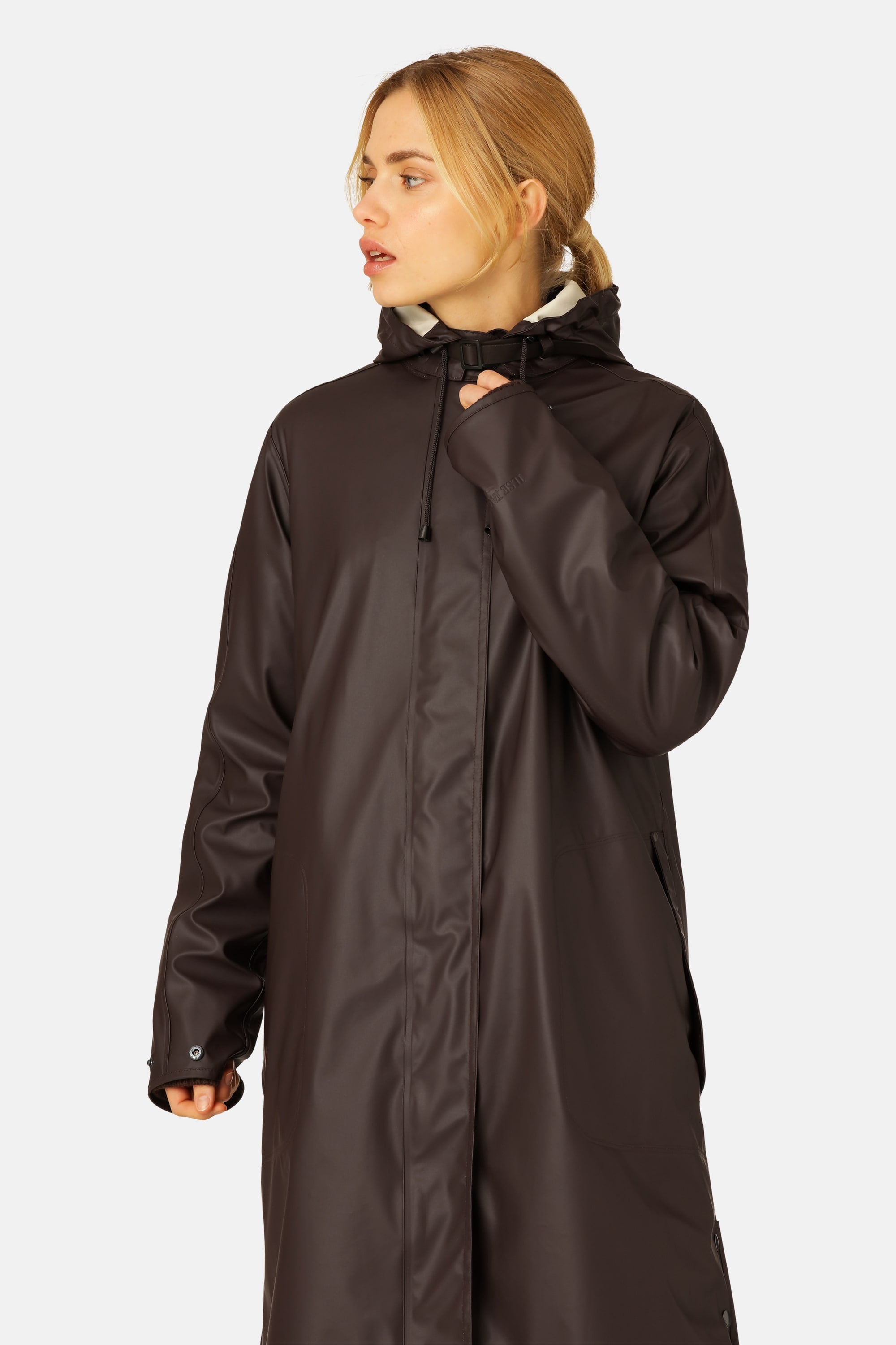 Light Raincoat - Ganache