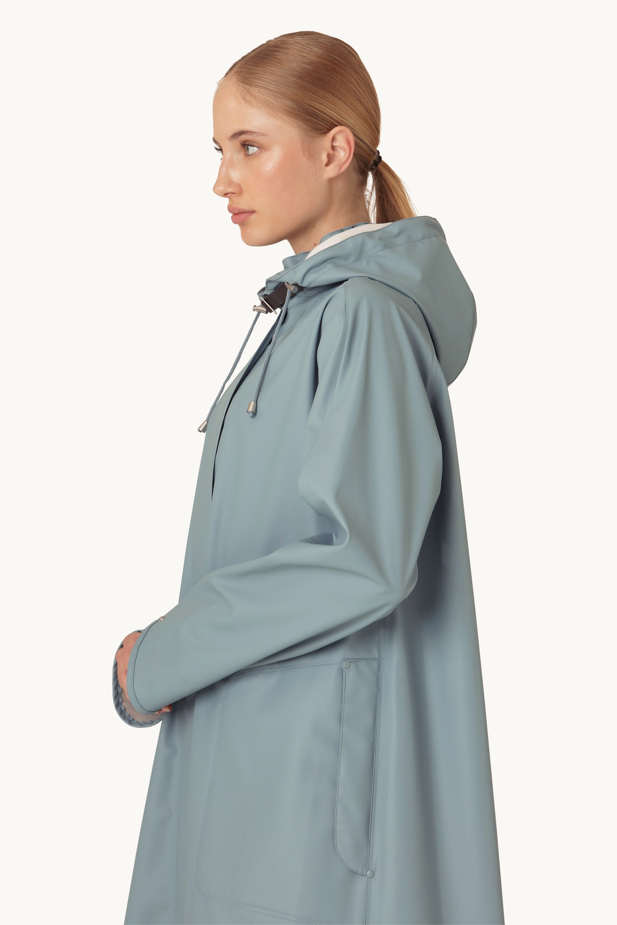 Long Light Raincoat - Blue Cloud
