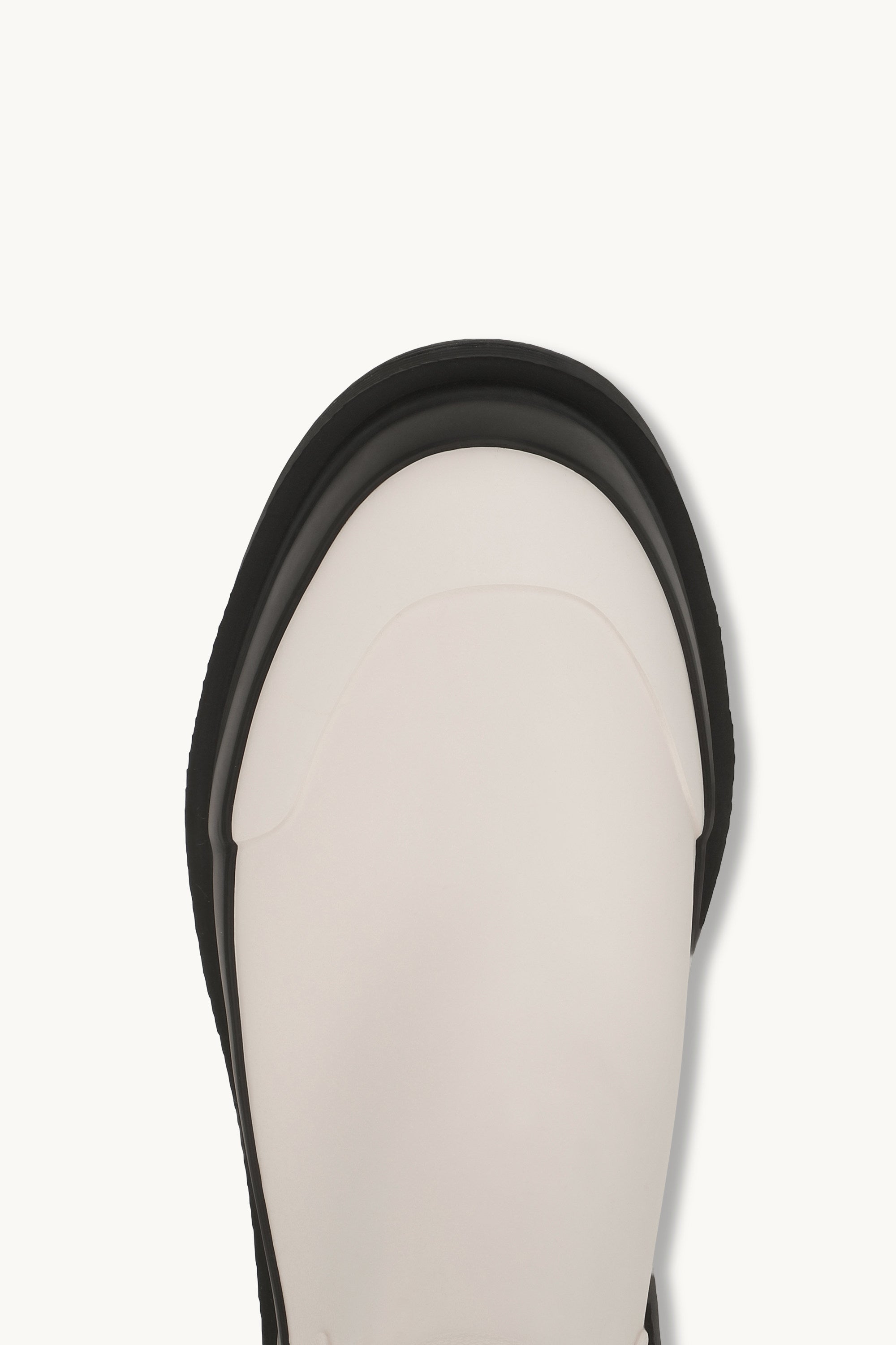 Chelsea Rain - Milk Creme