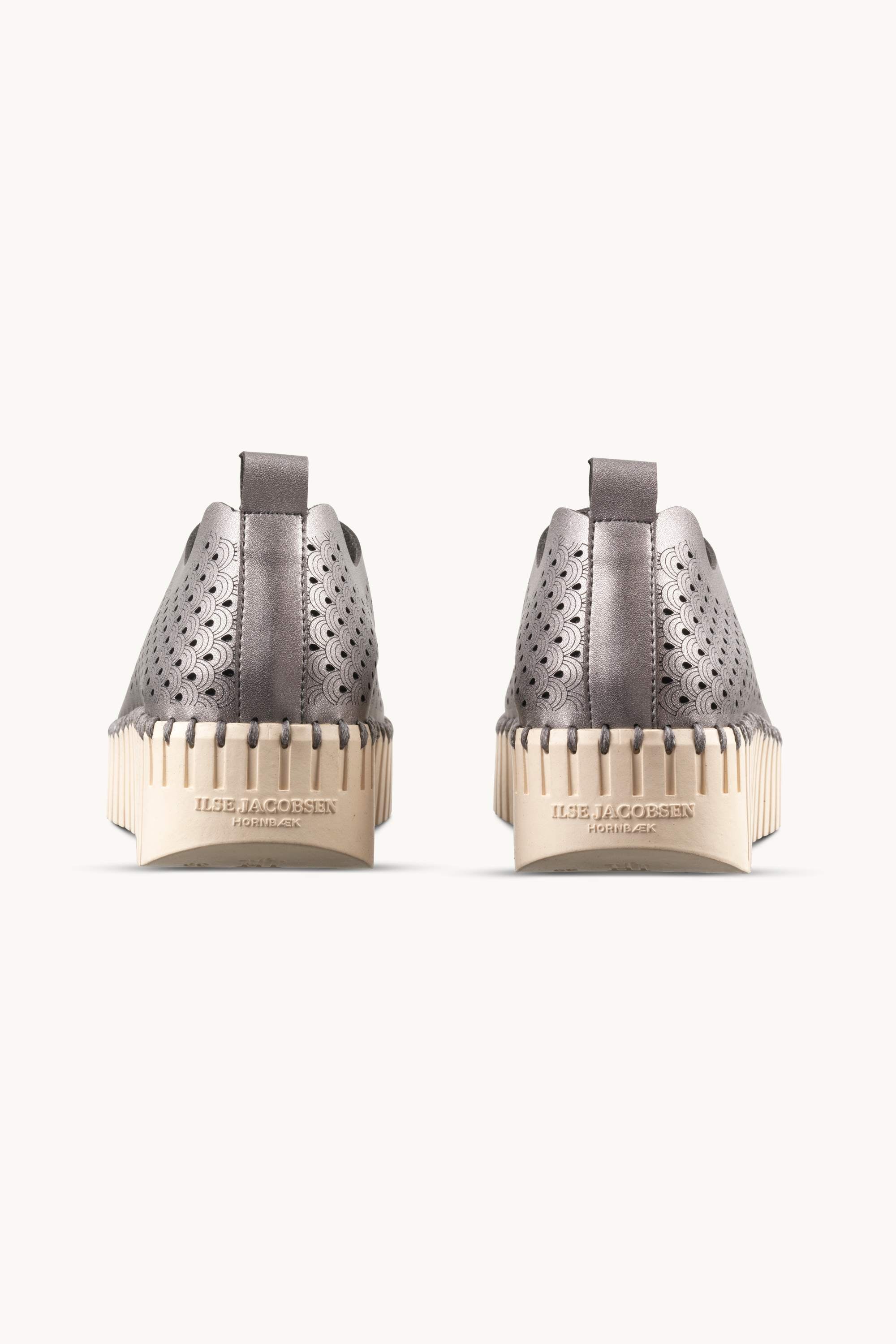 Tulip Slip-On Wedge - Gun Metal Pearled Ivory