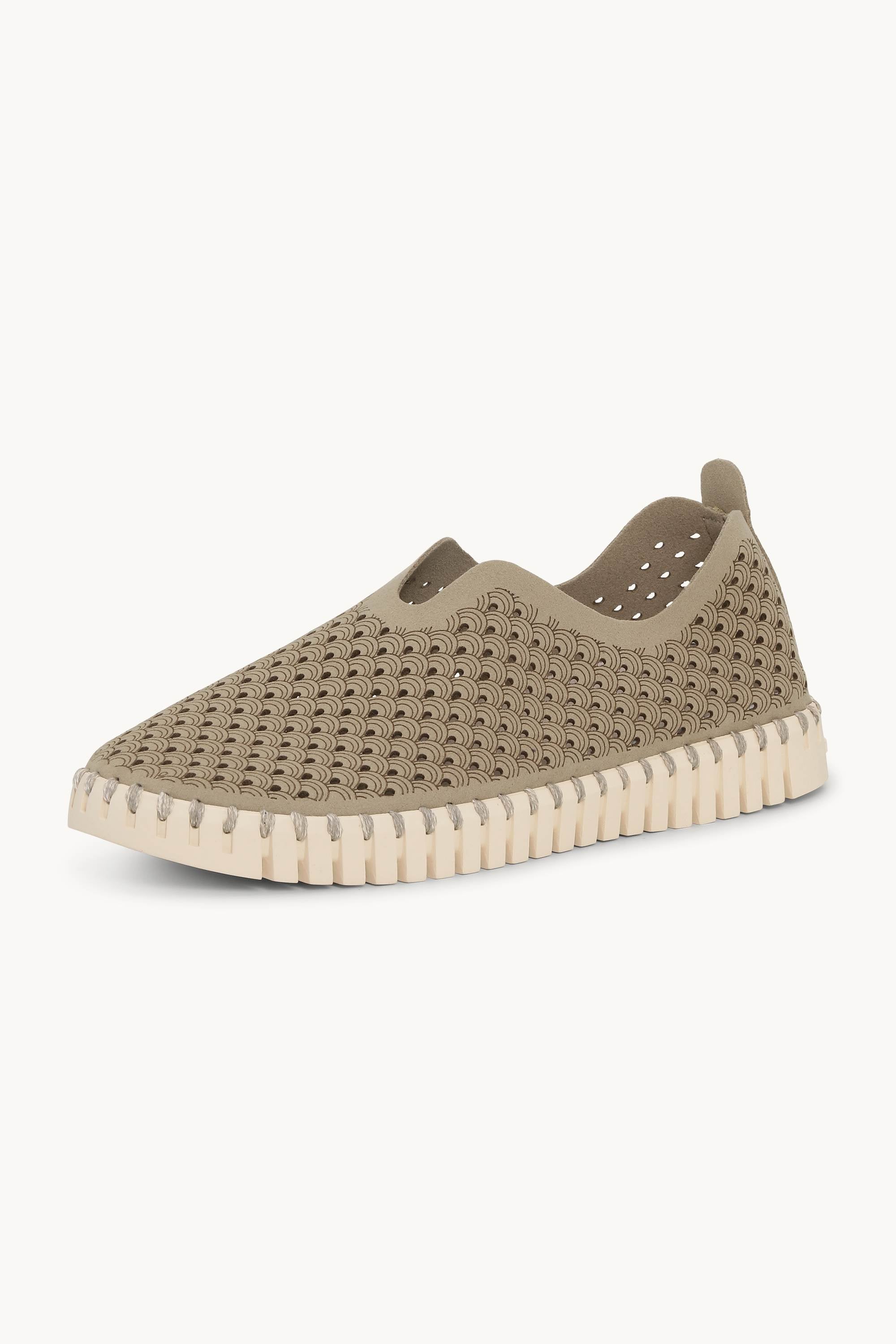 Tulip Flats - Coriander Pearled Ivory