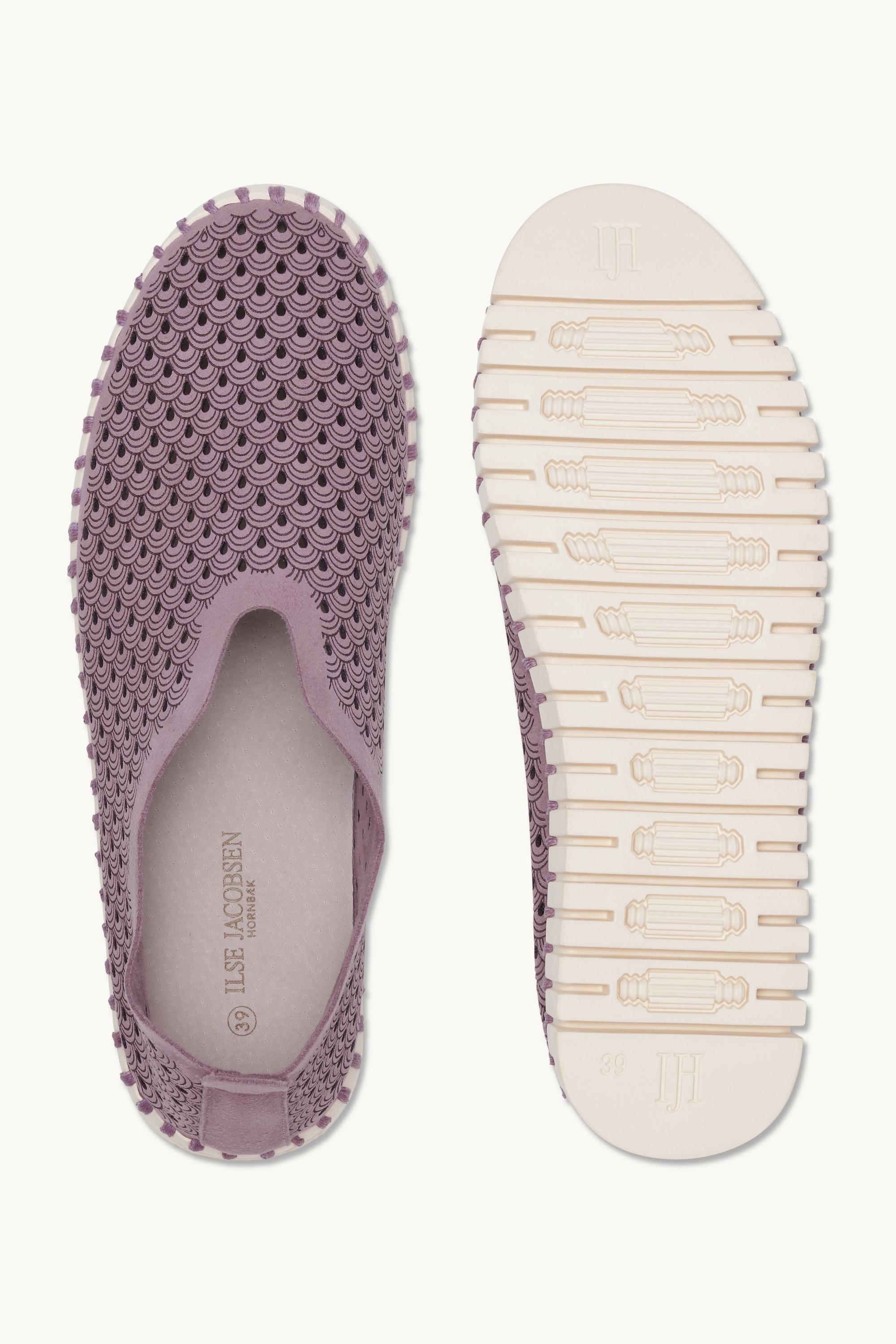 02: 　Lay Flat Tulip Flats - Mauve Shadows