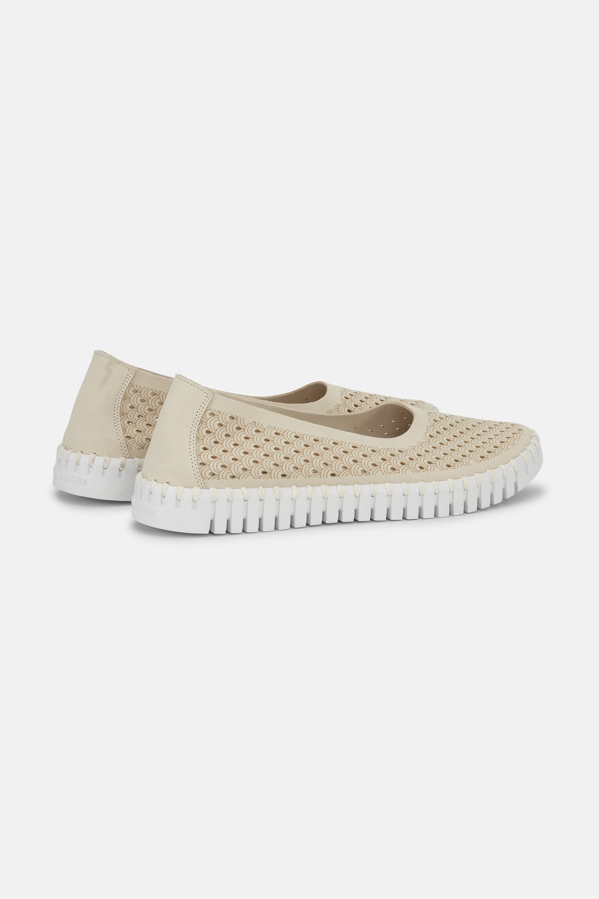 Ballerina - Kit White