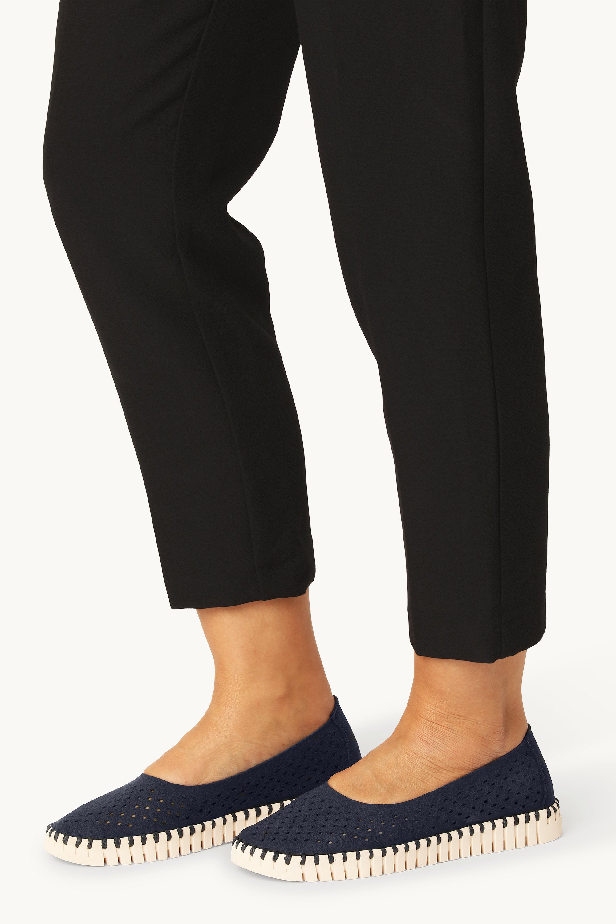 Ballerina - Dark Indigo Pearled Ivory