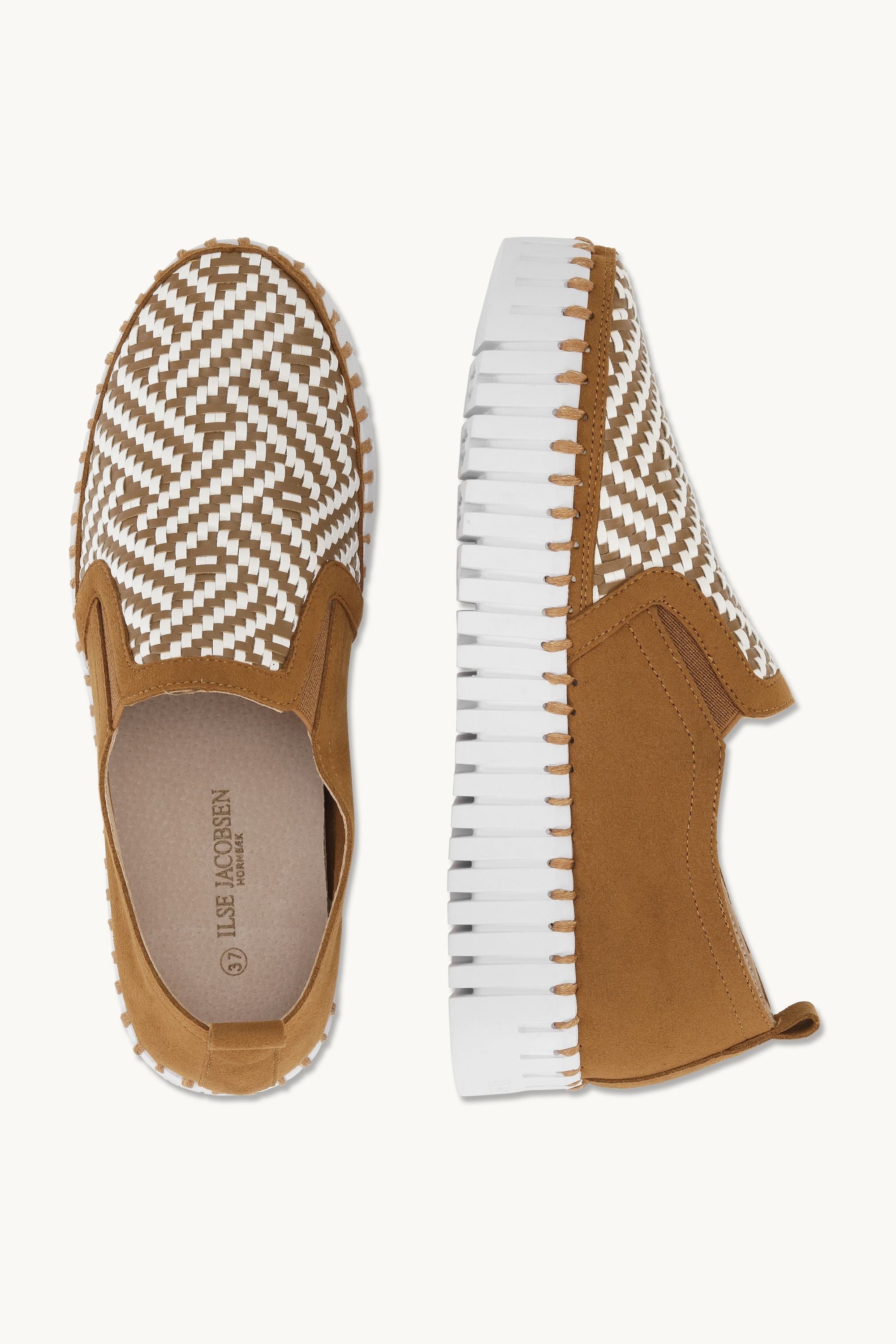 Platform Tulip Flats - Cashew White