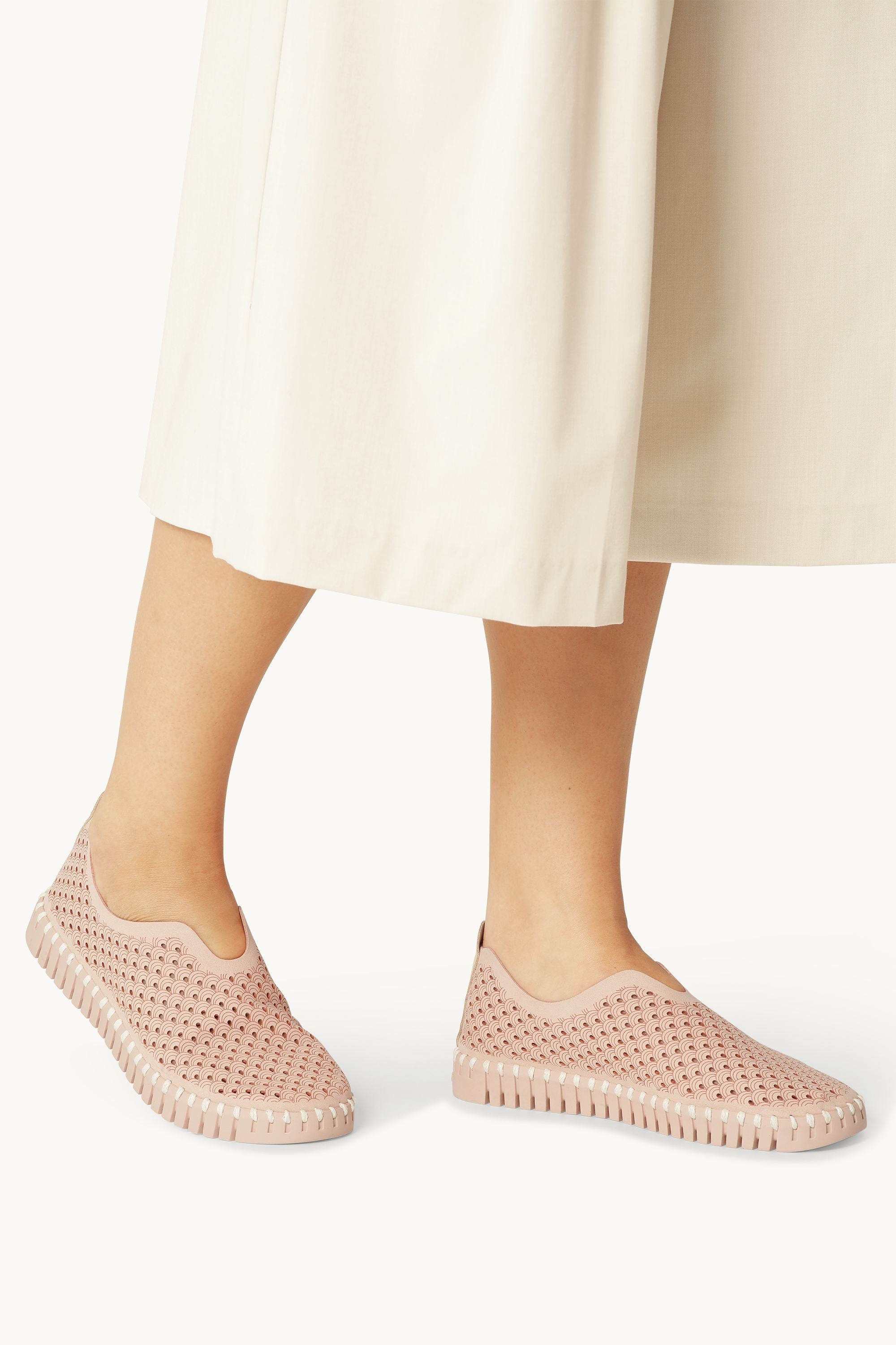 Tulip Flats - Adobe Rose Adobe Rose