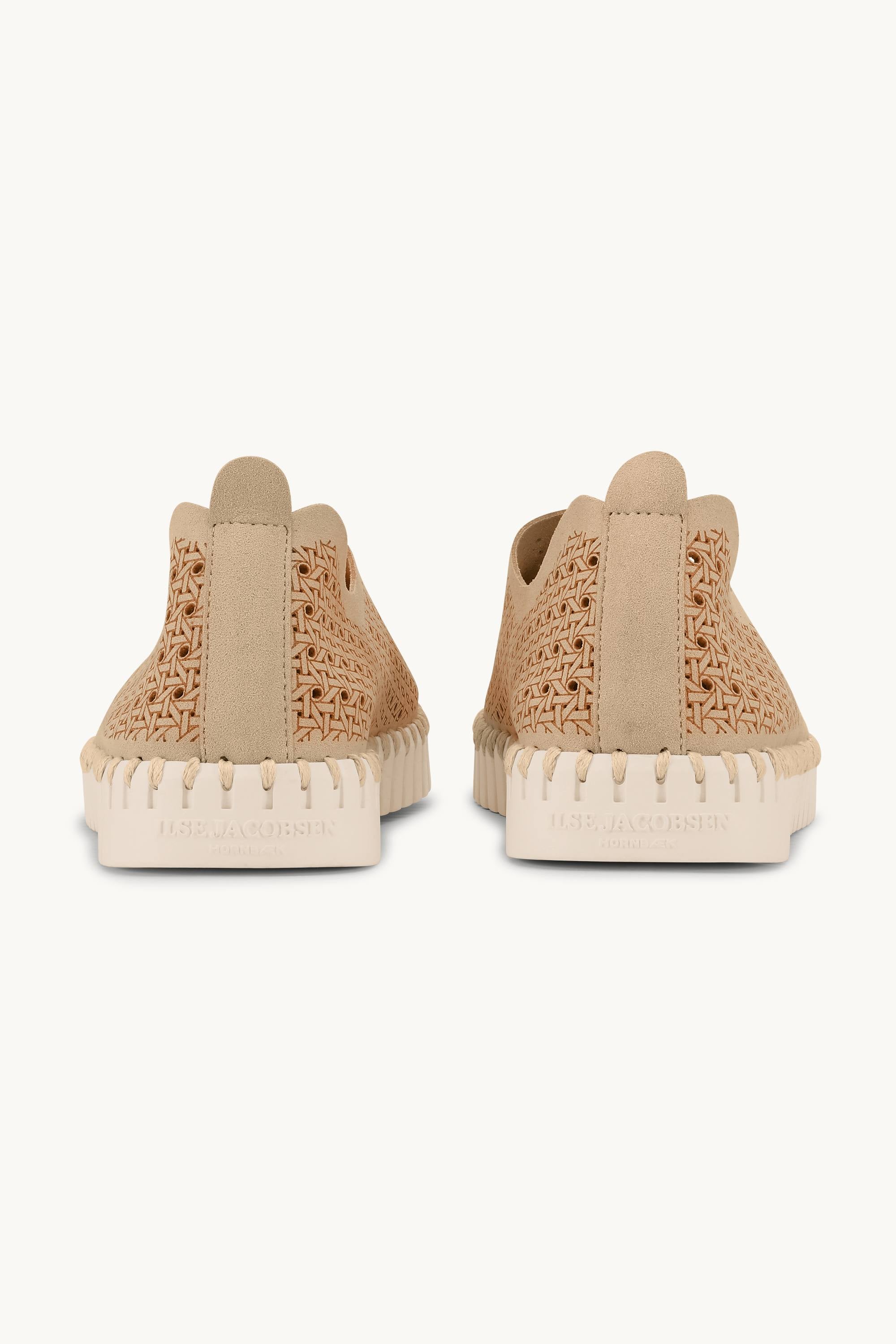 Tulip Flats - Latte Pearled Ivory