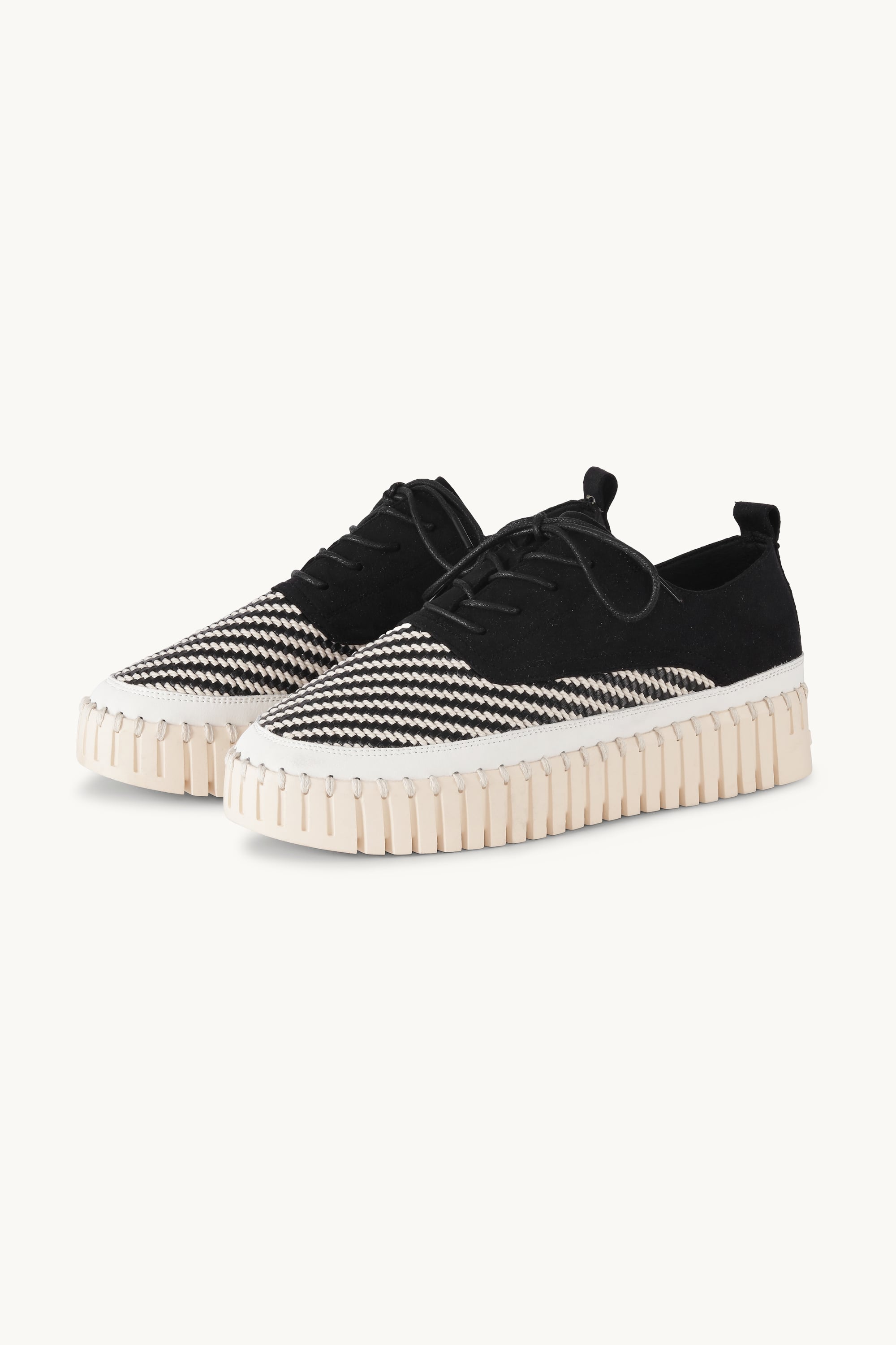 Tulip Flats With Laces - Black