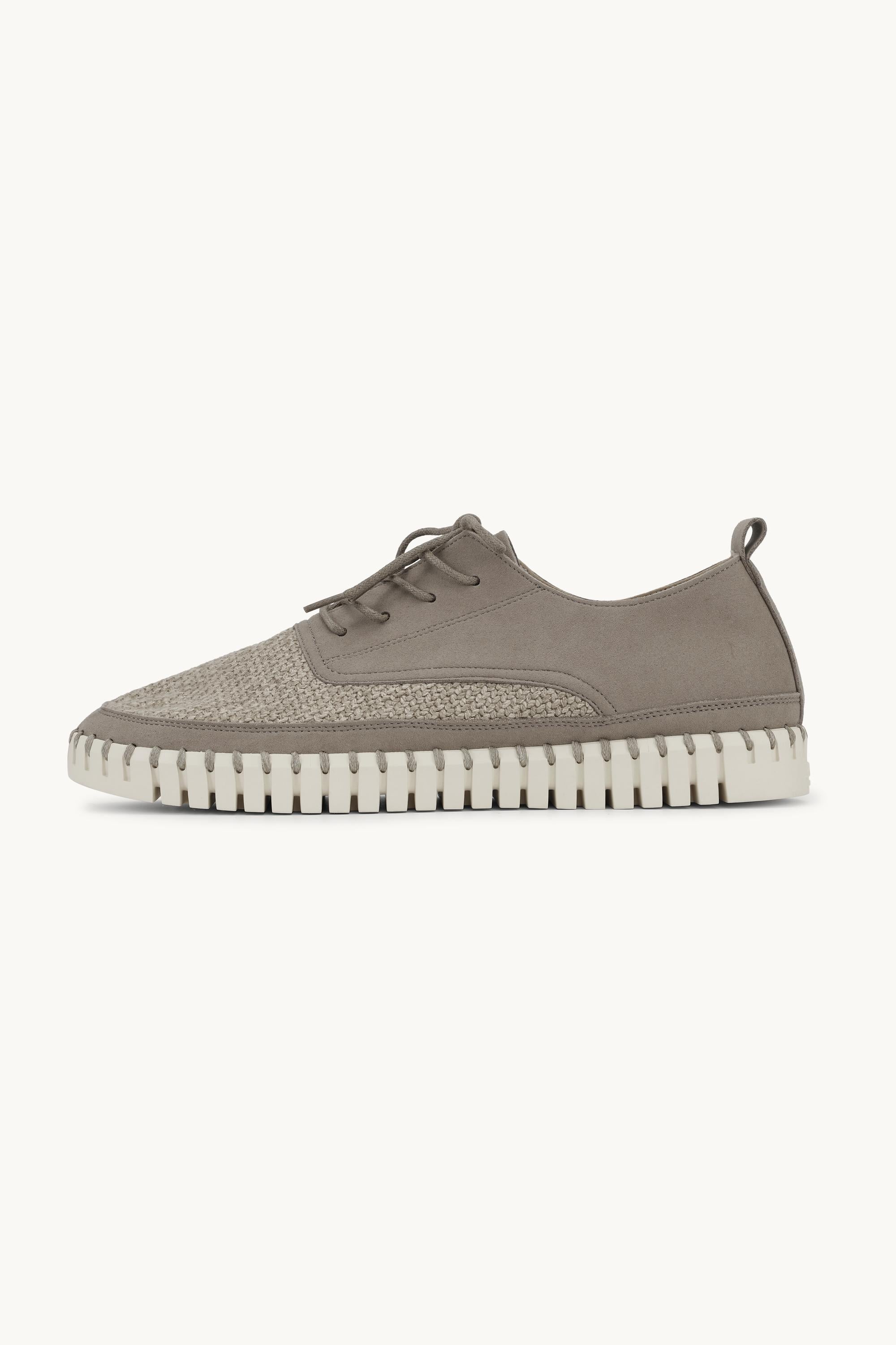 Tulip Flats With Laces - Falcon Pearled Ivory
